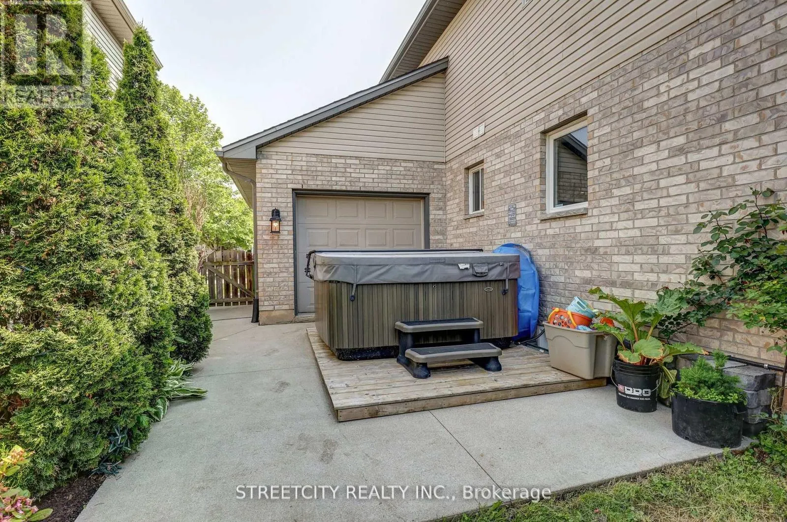 61 MEADOWVALE DRIVE