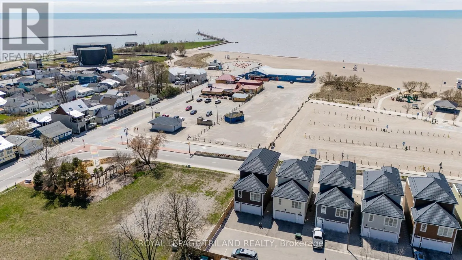 15 - 355 EDITH CAVELL BOULEVARD, #15