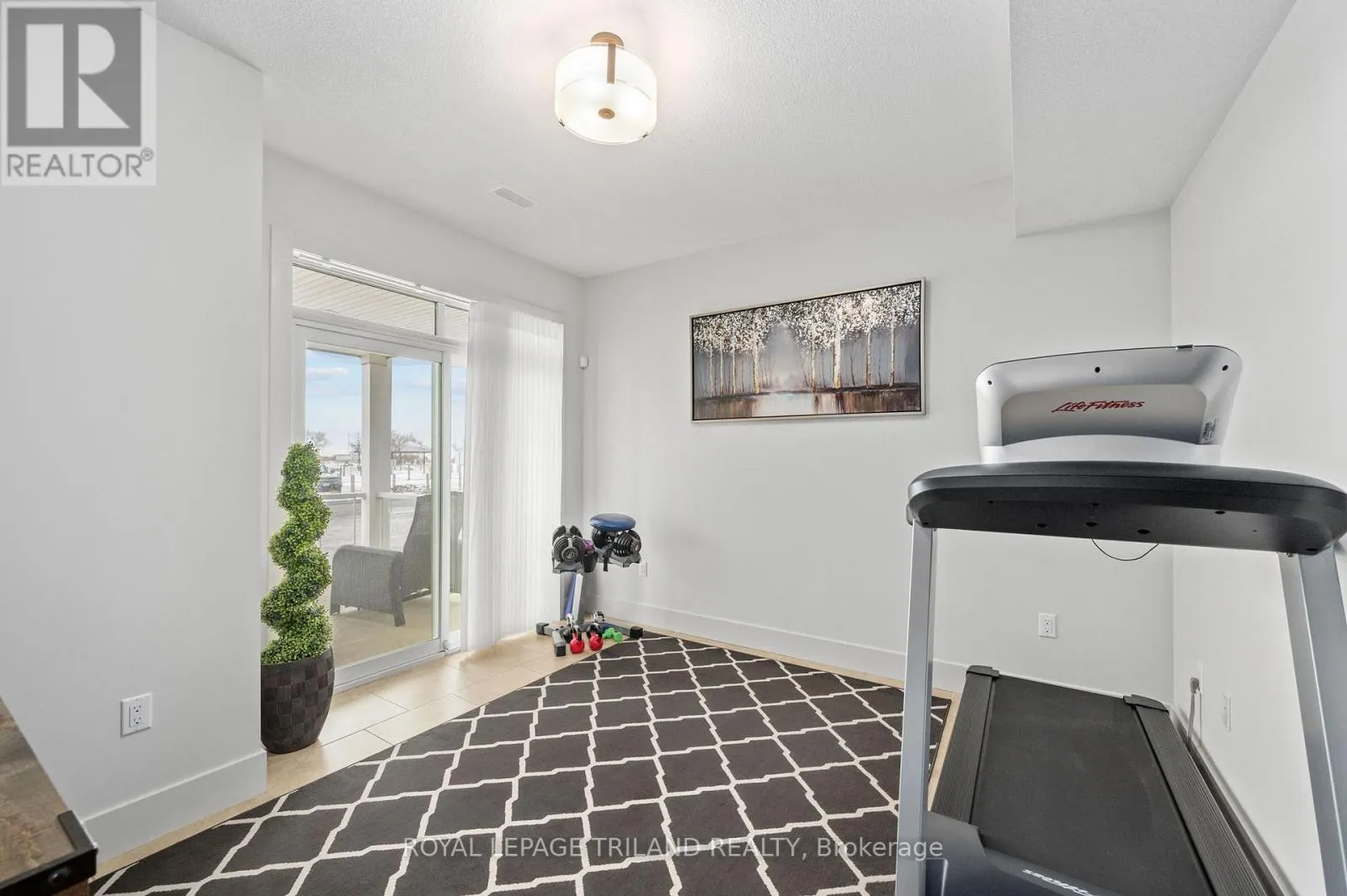 15 - 355 EDITH CAVELL BOULEVARD, #15