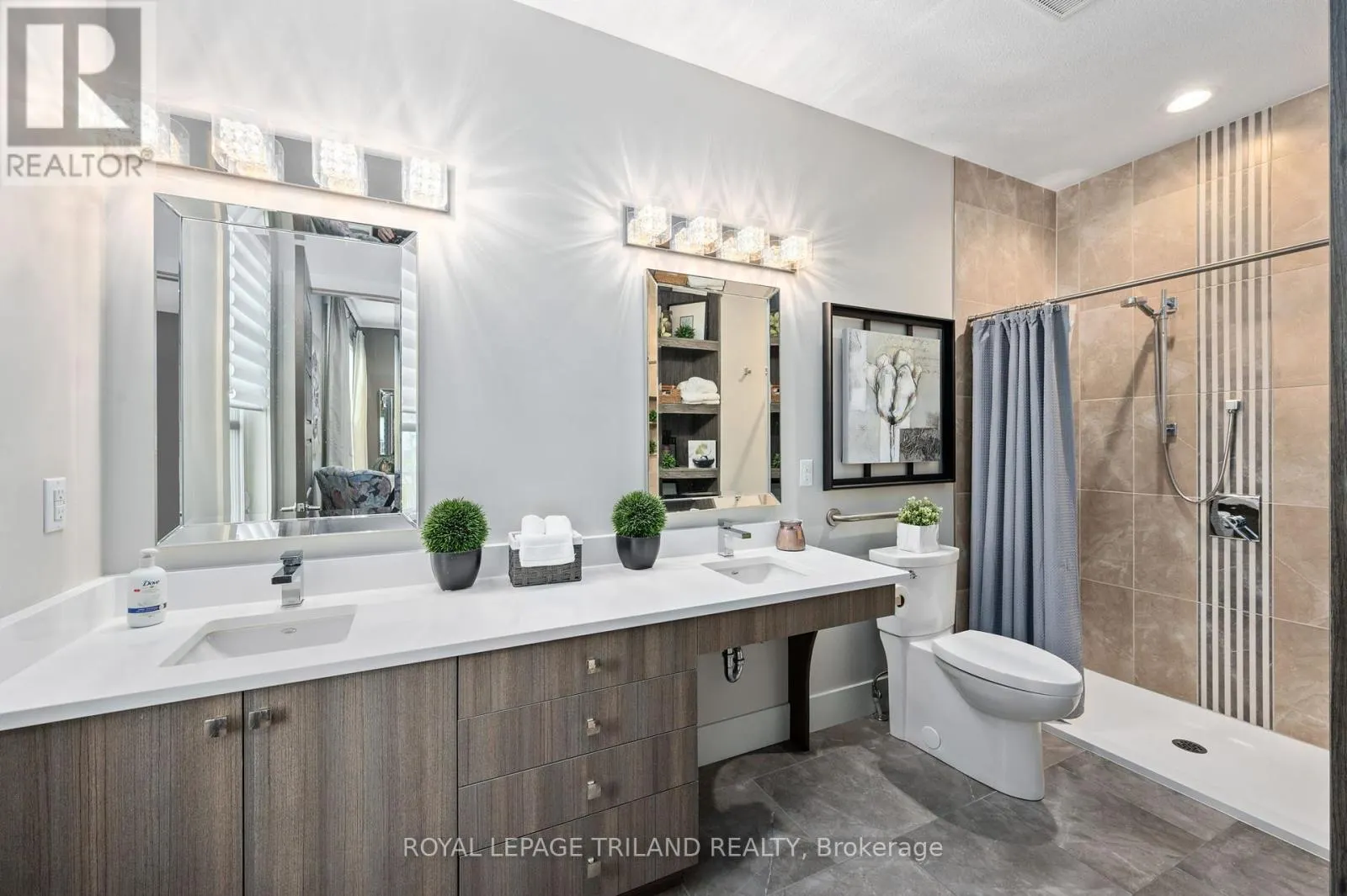 15 - 355 EDITH CAVELL BOULEVARD, #15