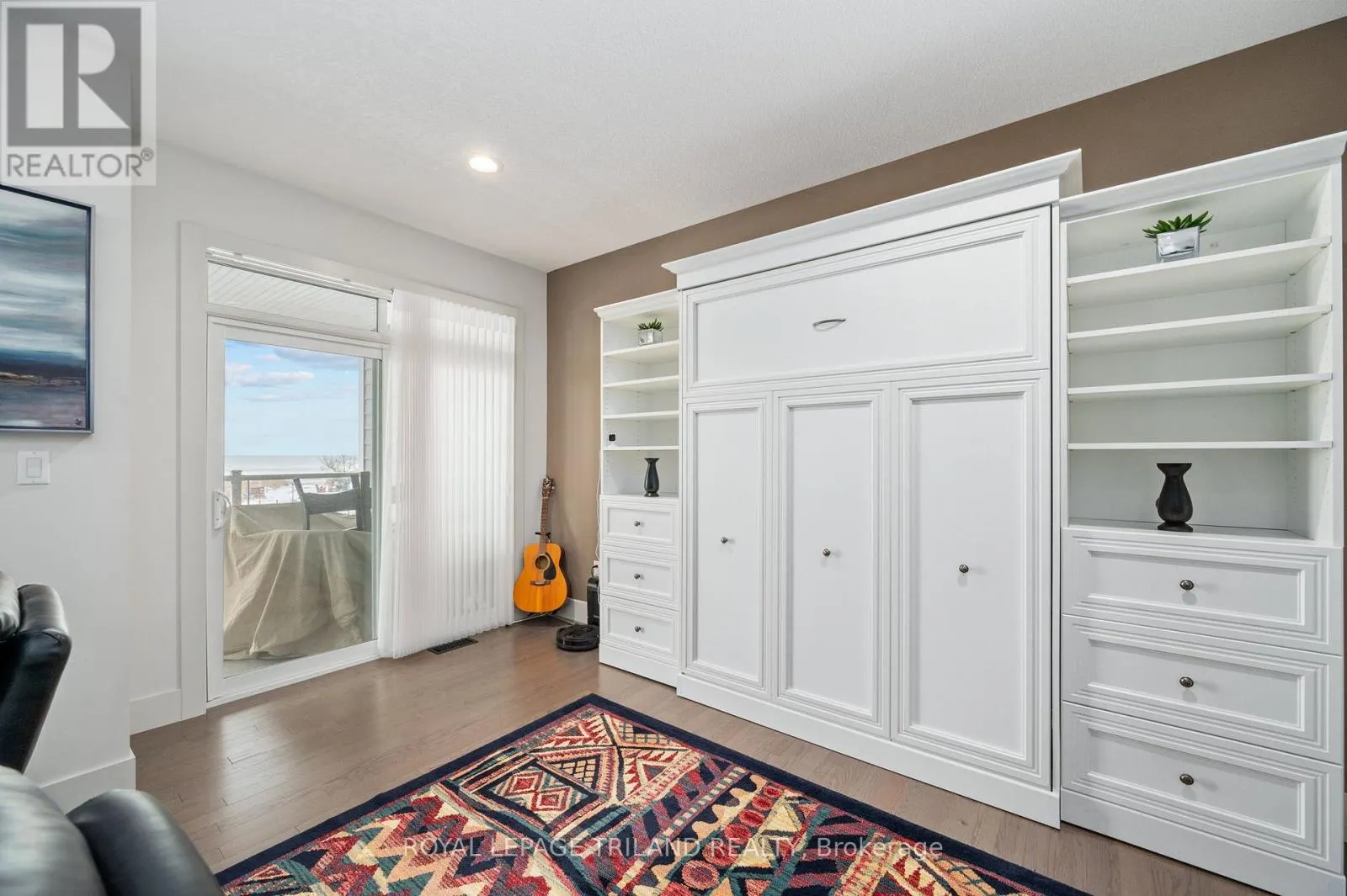 15 - 355 EDITH CAVELL BOULEVARD, #15