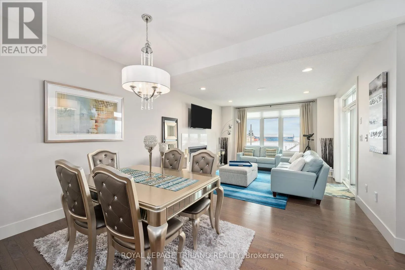 15 - 355 EDITH CAVELL BOULEVARD, #15