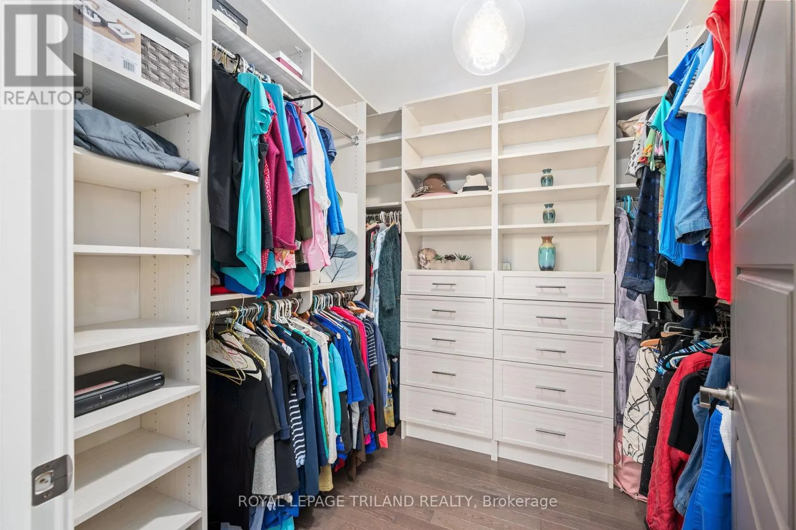 15 - 355 EDITH CAVELL BOULEVARD, #15