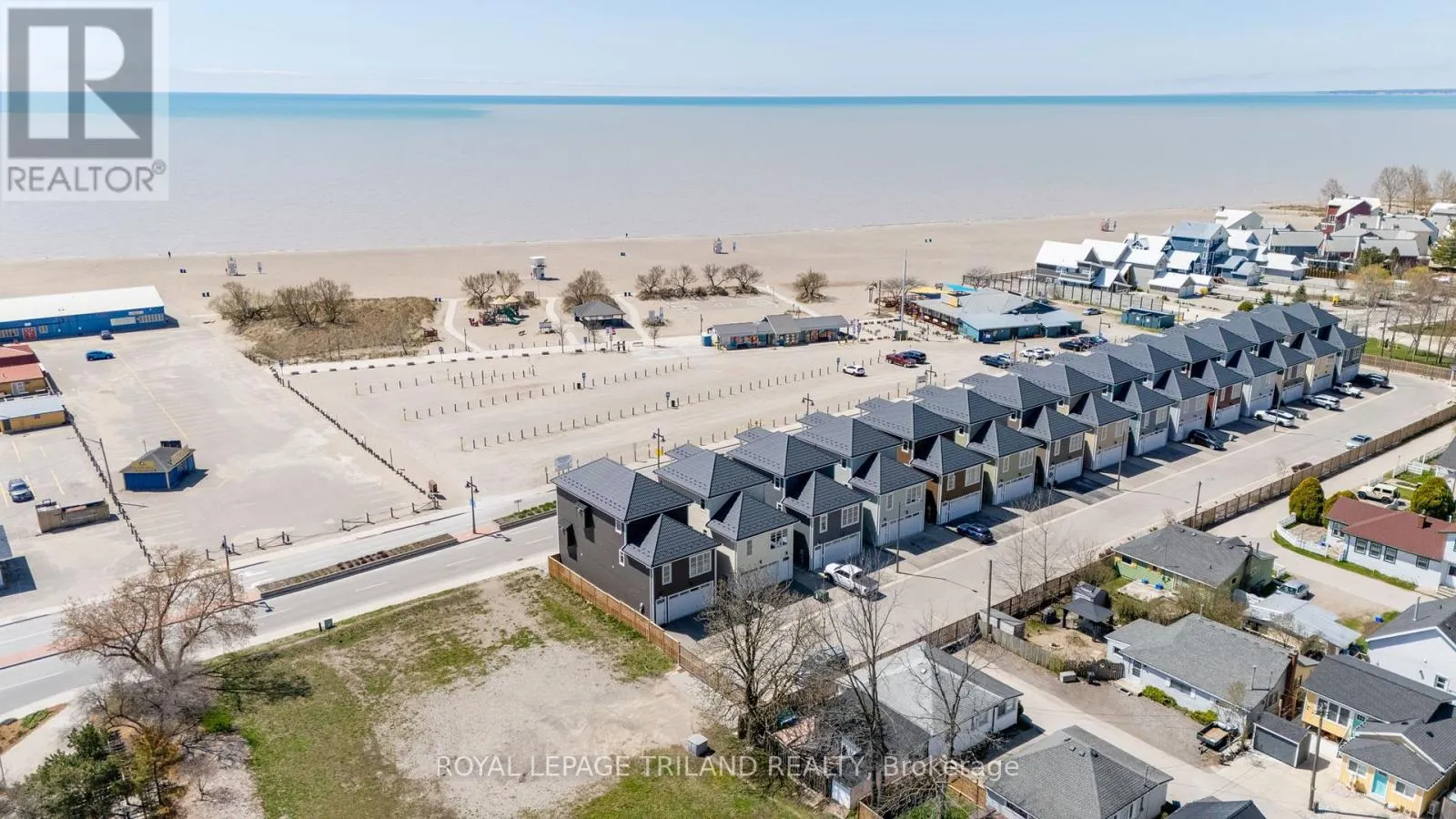 15 - 355 EDITH CAVELL BOULEVARD, #15