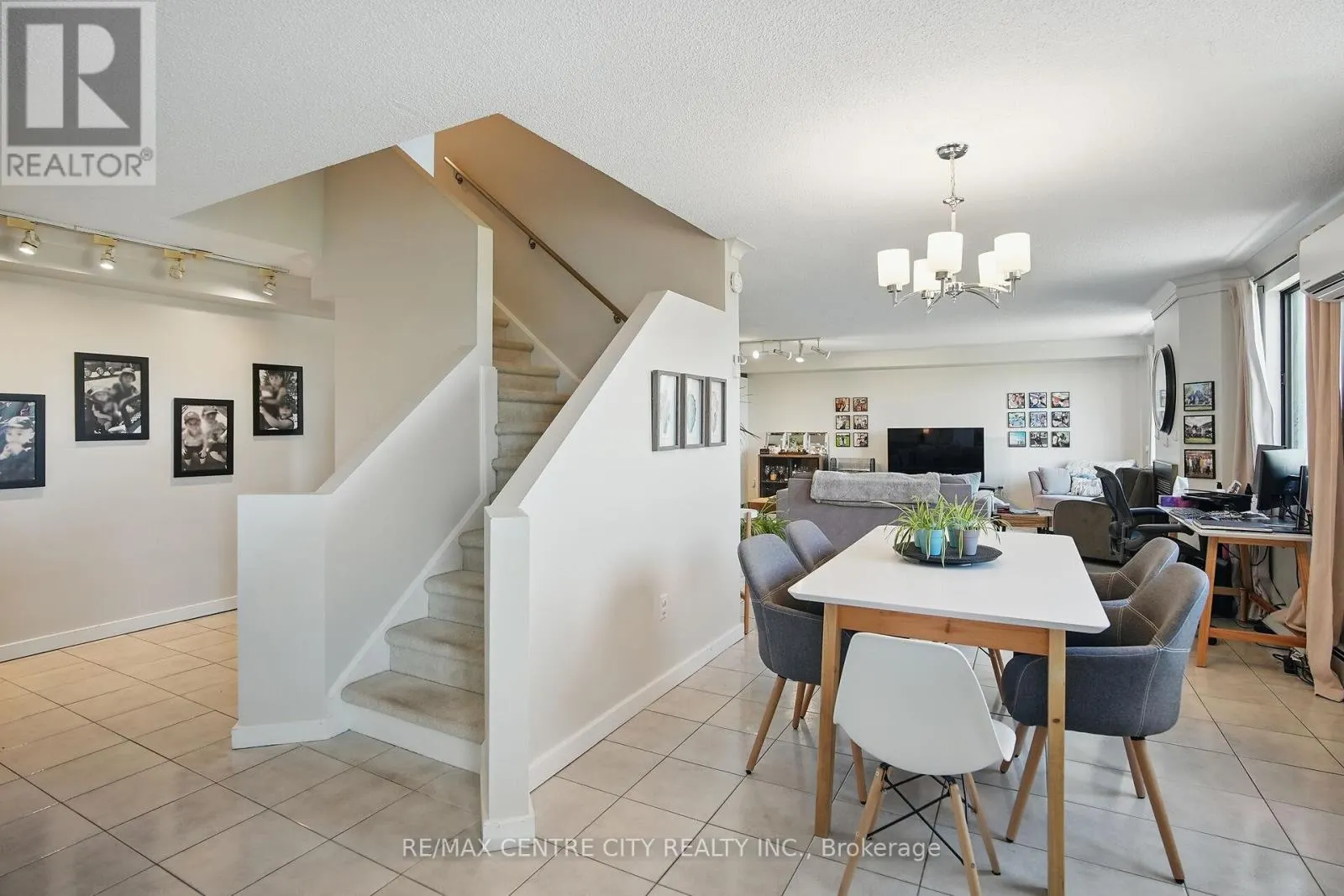 703 - 1255 COMMISSIONERS ROAD W, #703