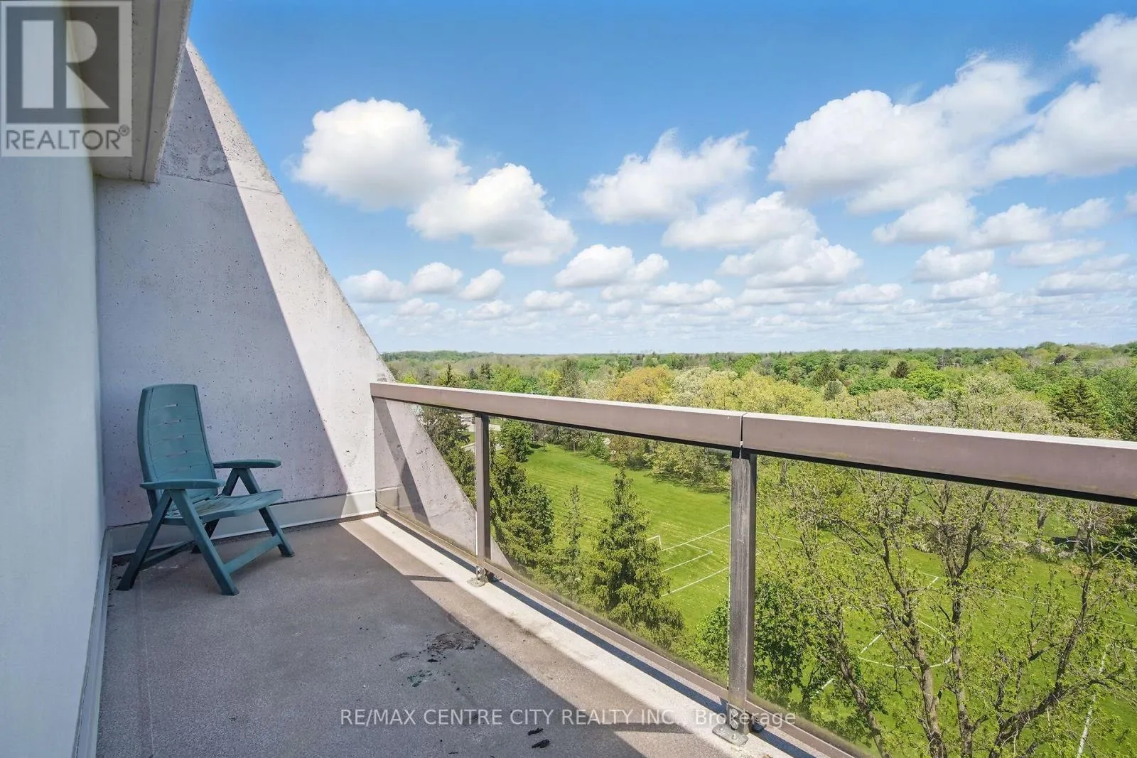 703 - 1255 COMMISSIONERS ROAD W, #703