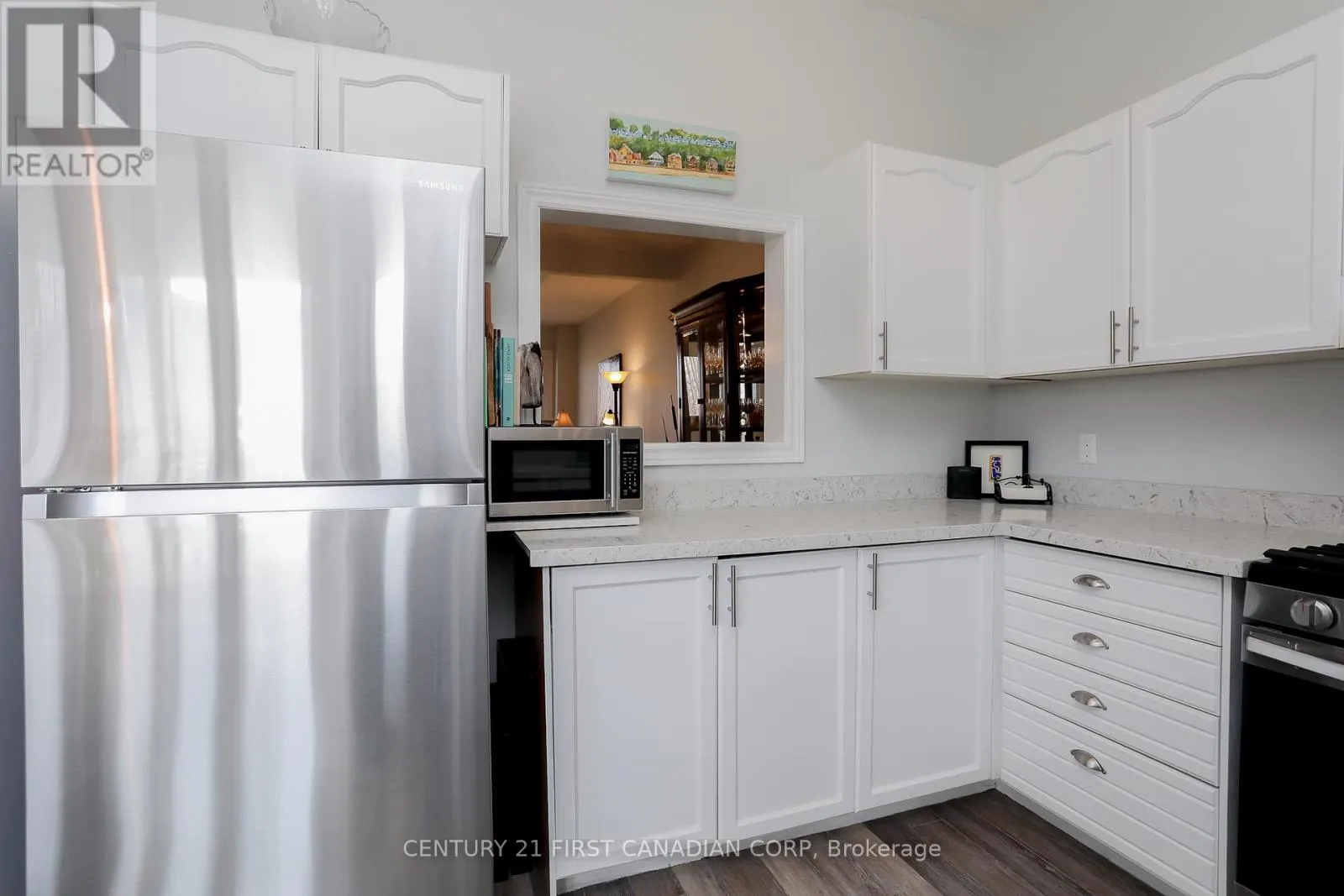 10 - 374 FRONT STREET, #10