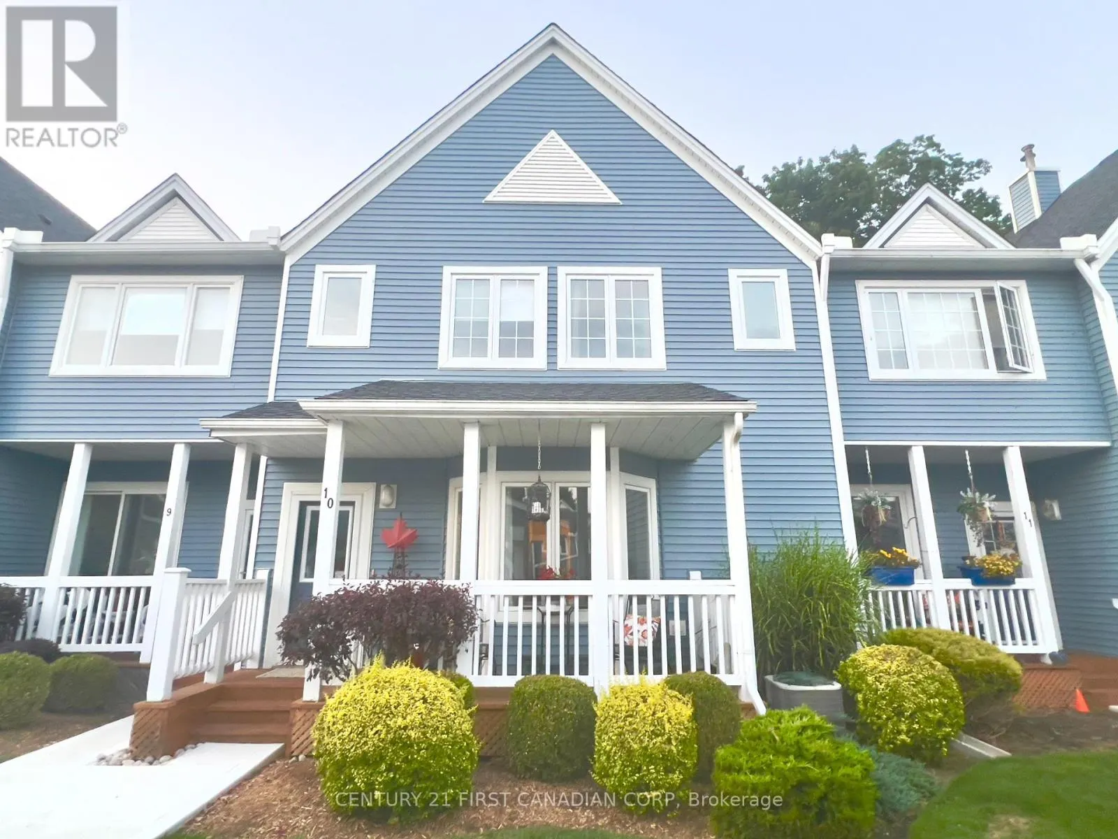 10 - 374 FRONT STREET, #10