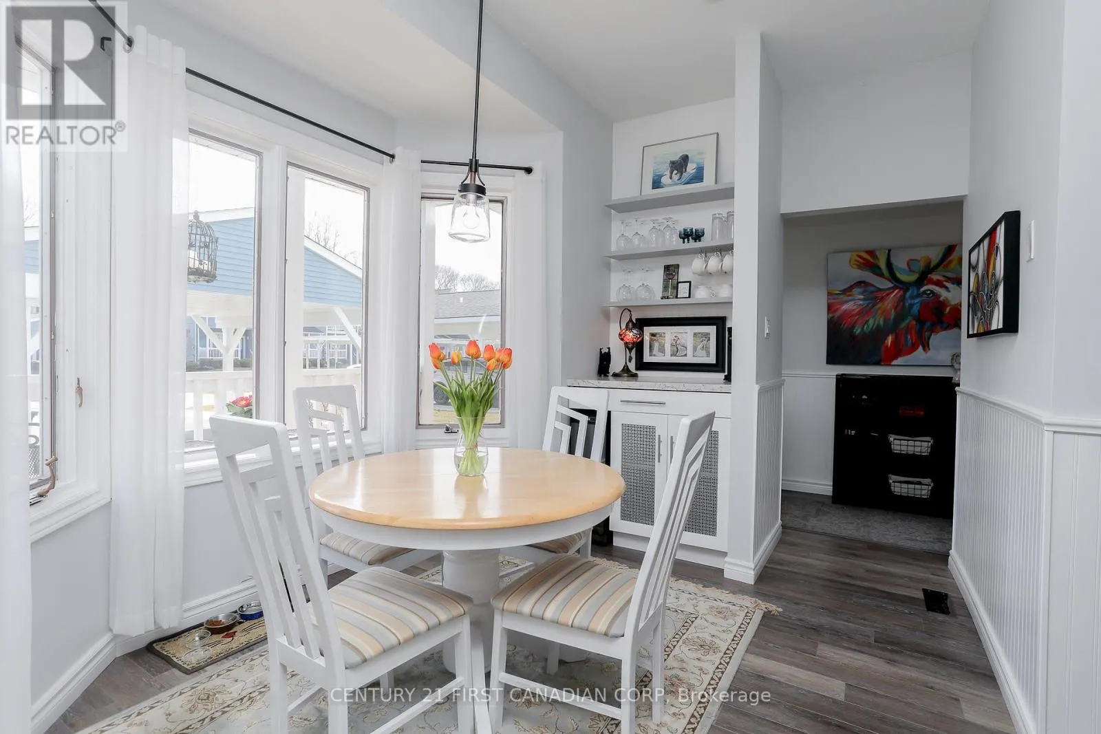 10 - 374 FRONT STREET, #10