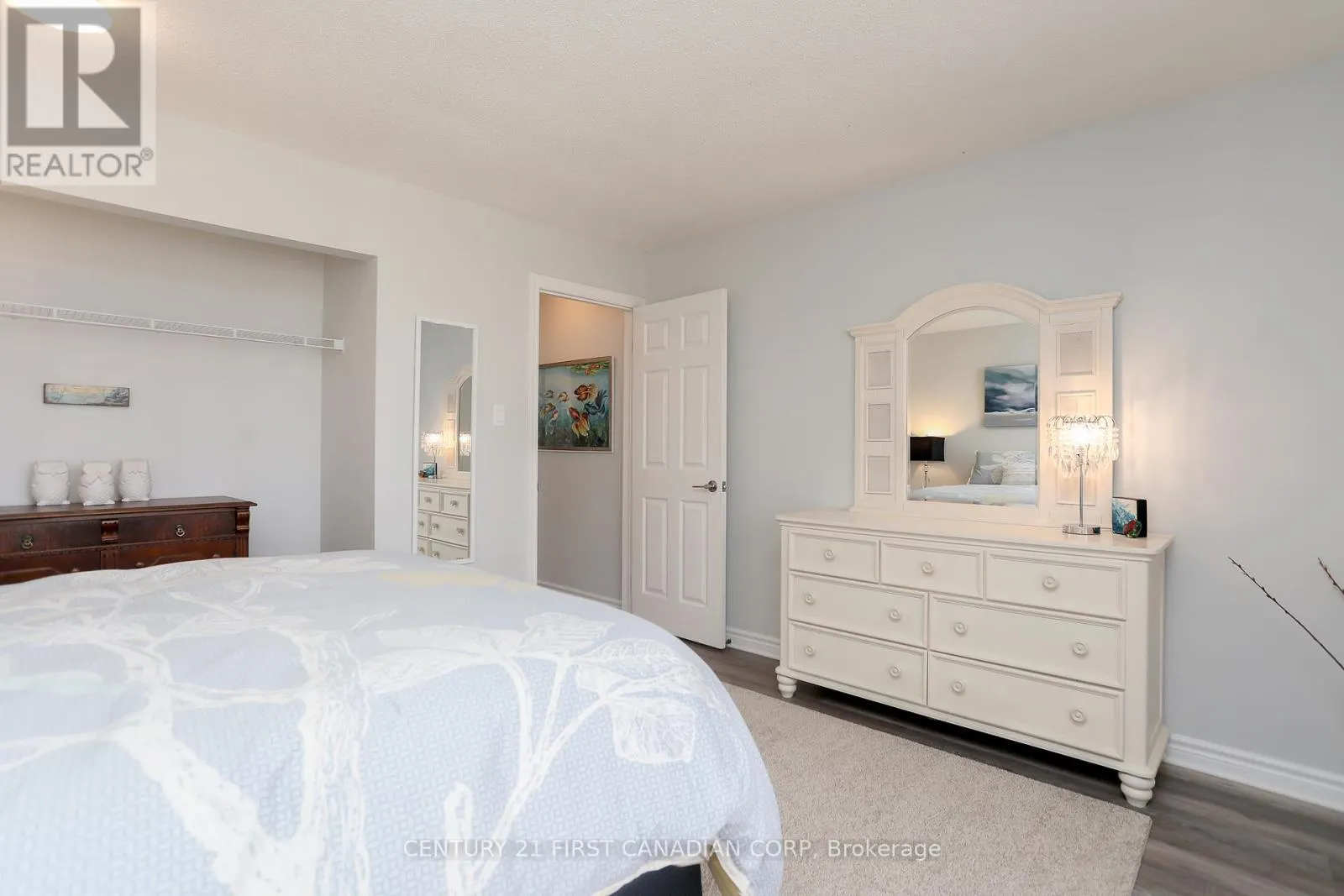 10 - 374 FRONT STREET, #10