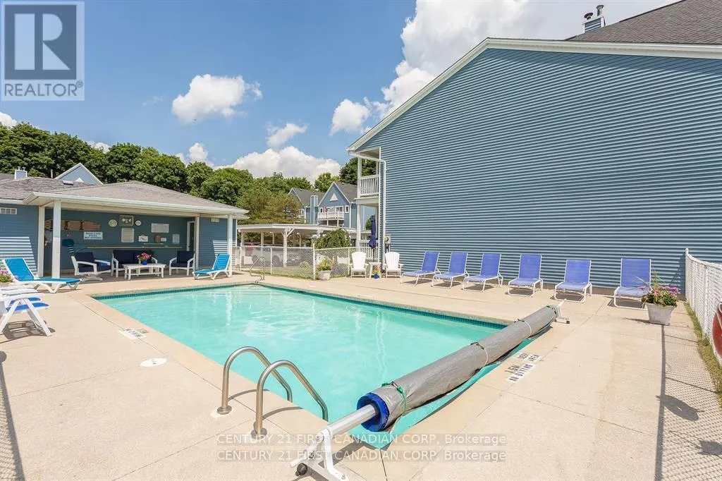 10 - 374 FRONT STREET, #10