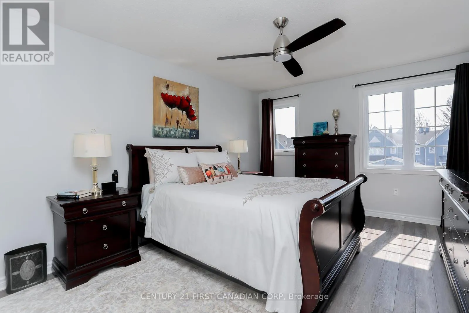 10 - 374 FRONT STREET, #10
