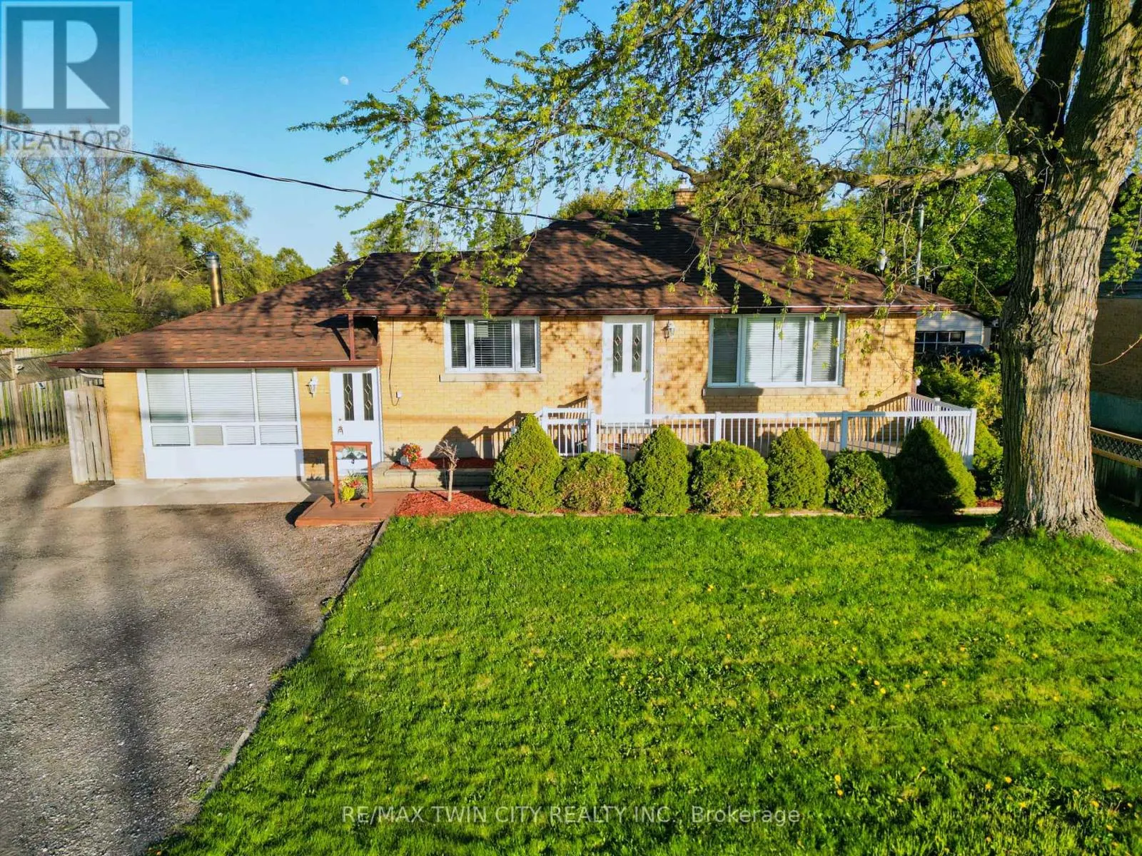7011 WELLINGTON RD 124 ROAD