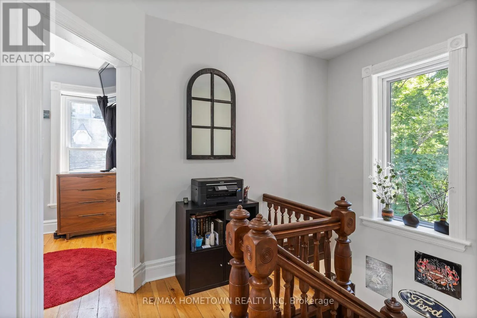 198 JAMES STREET W