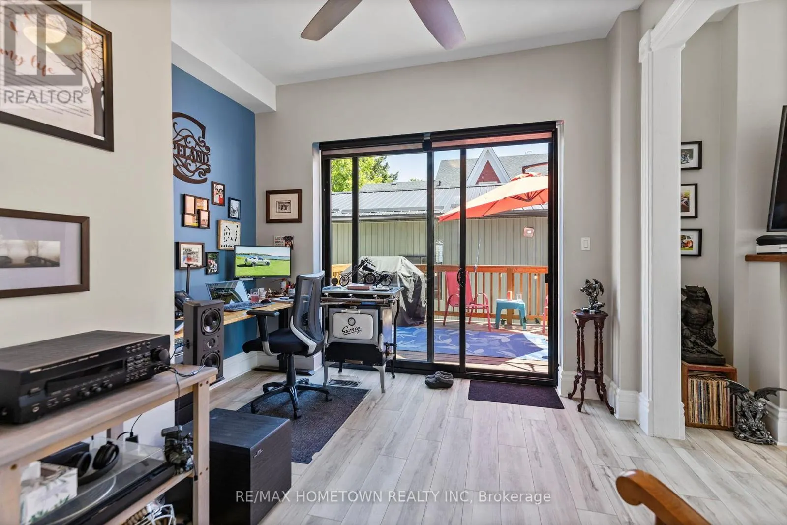 198 JAMES STREET W