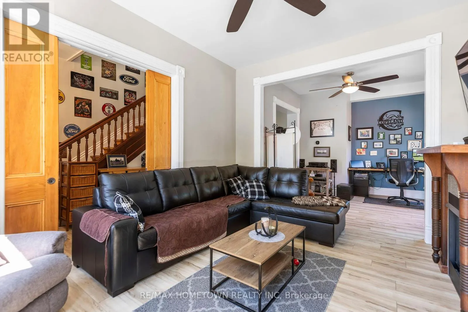 198 JAMES STREET W