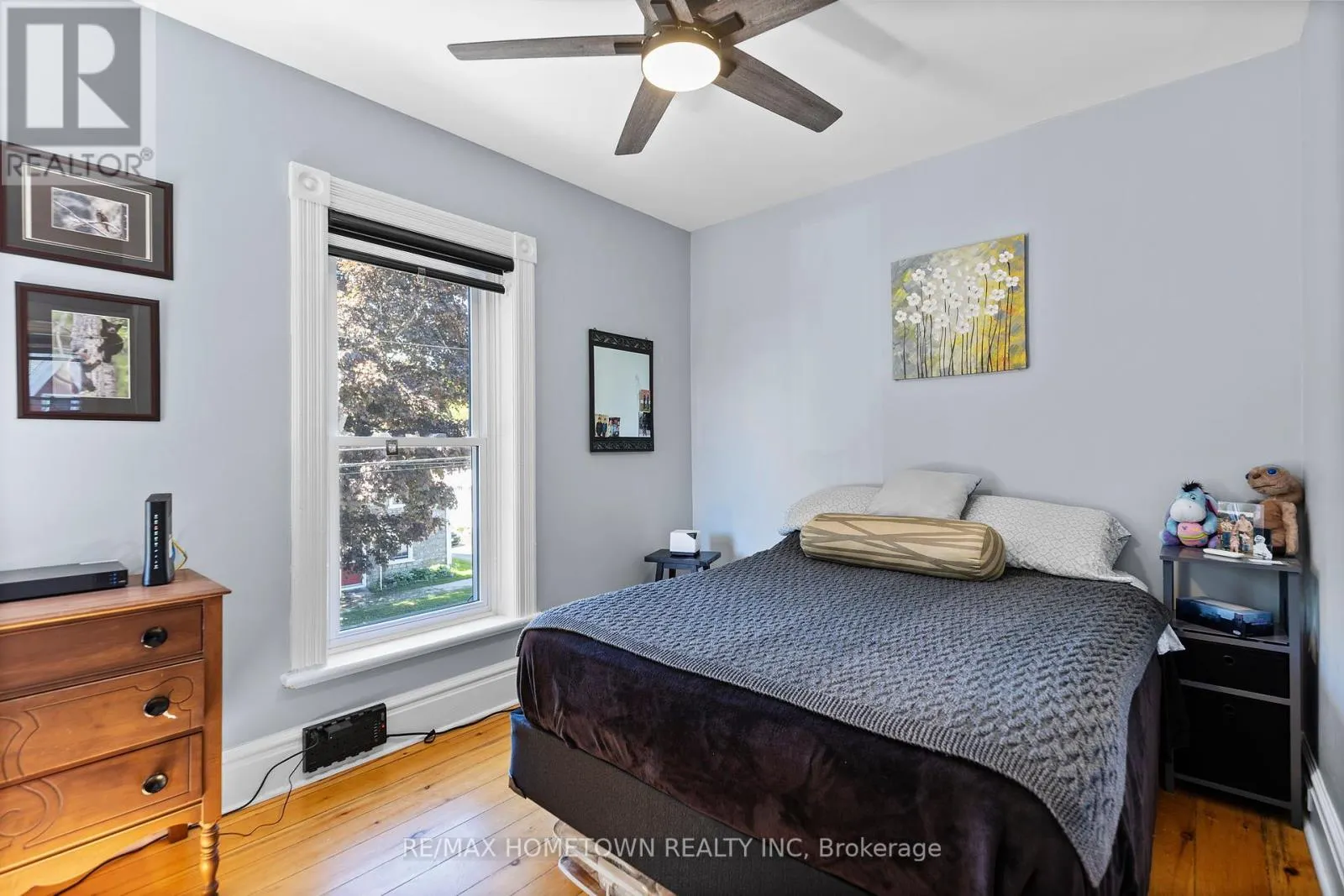 198 JAMES STREET W