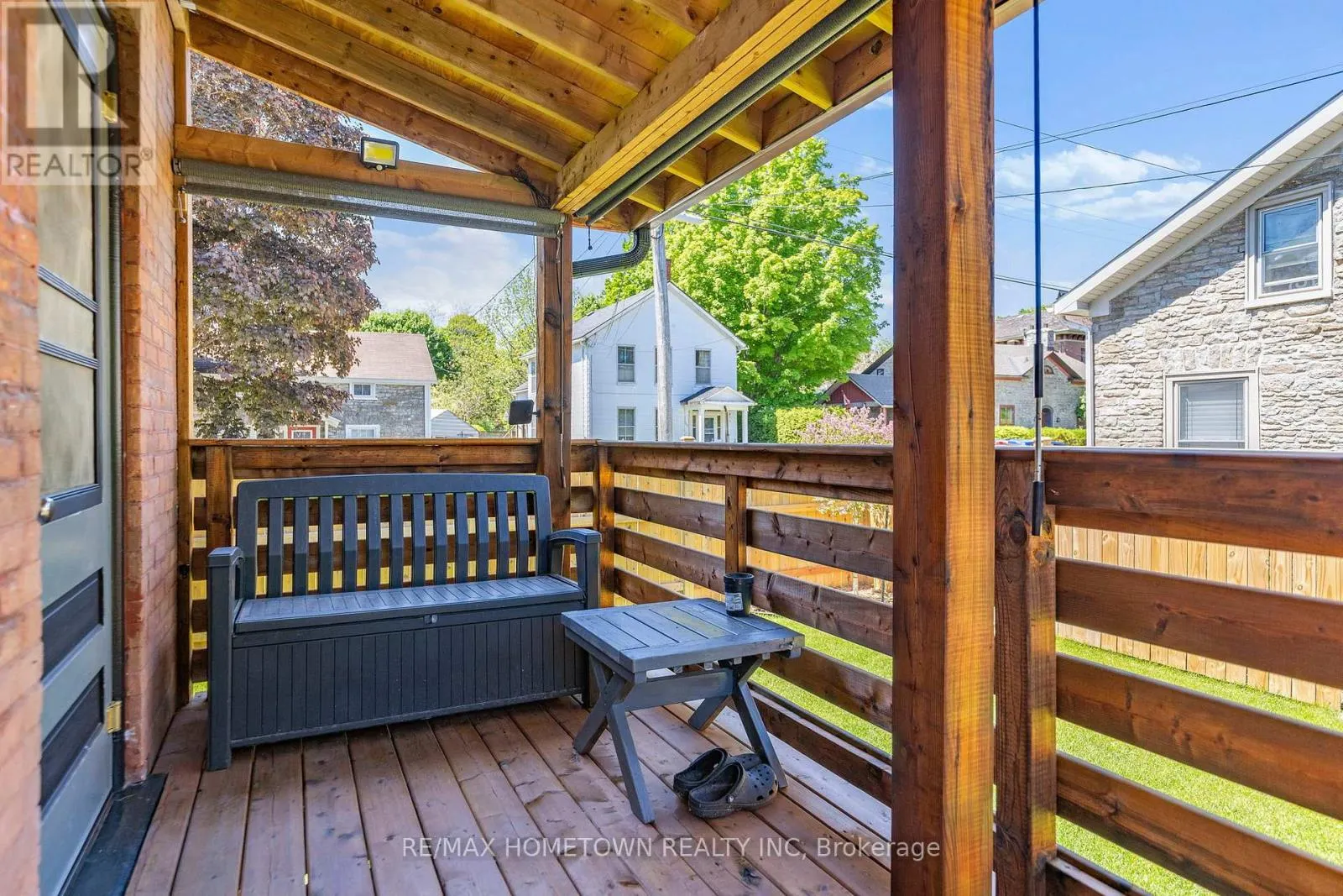 198 JAMES STREET W