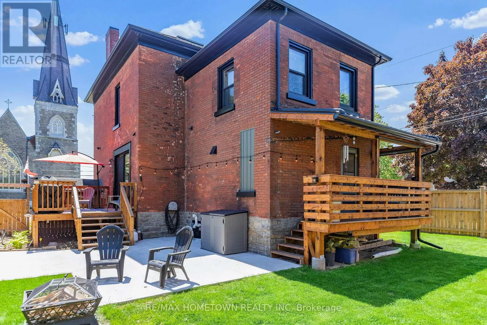 198 JAMES STREET W