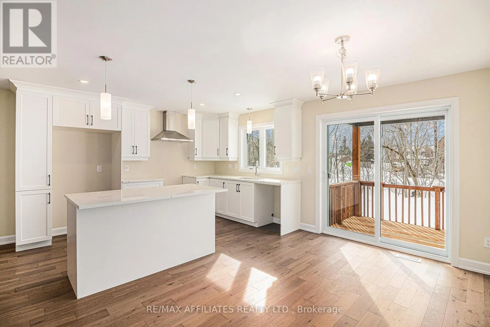 359 VOYAGEUR PLACE