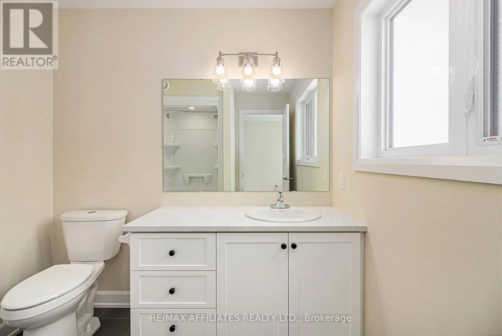 359 VOYAGEUR PLACE