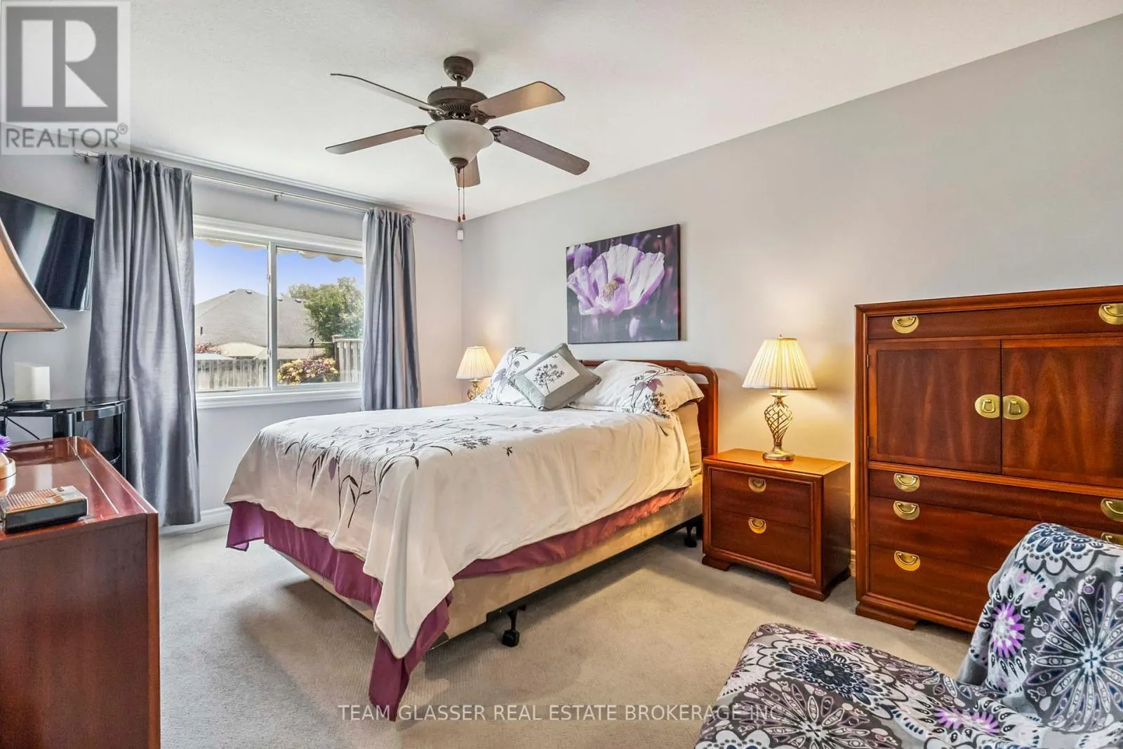 5 - 5 FOXHOLLOW DRIVE, #5