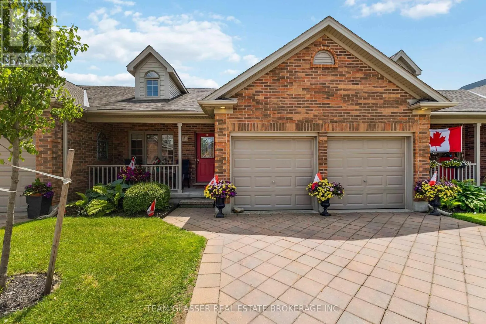 5 - 5 FOXHOLLOW DRIVE, #5