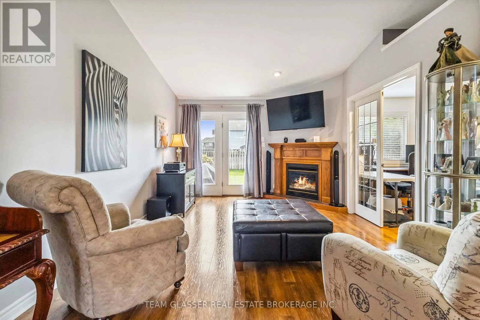 5 - 5 FOXHOLLOW DRIVE, #5
