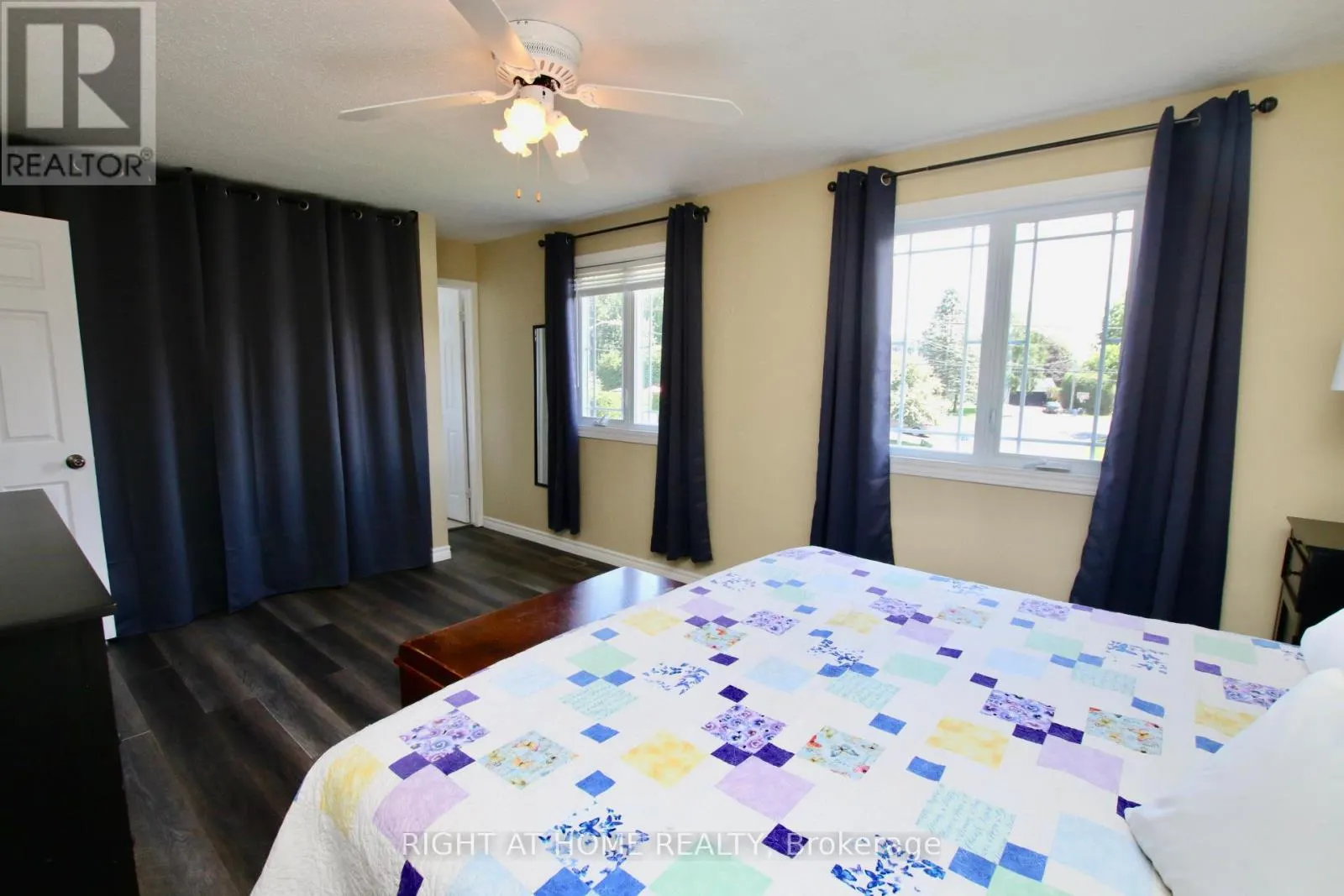 159 DUNLOP CRESCENT