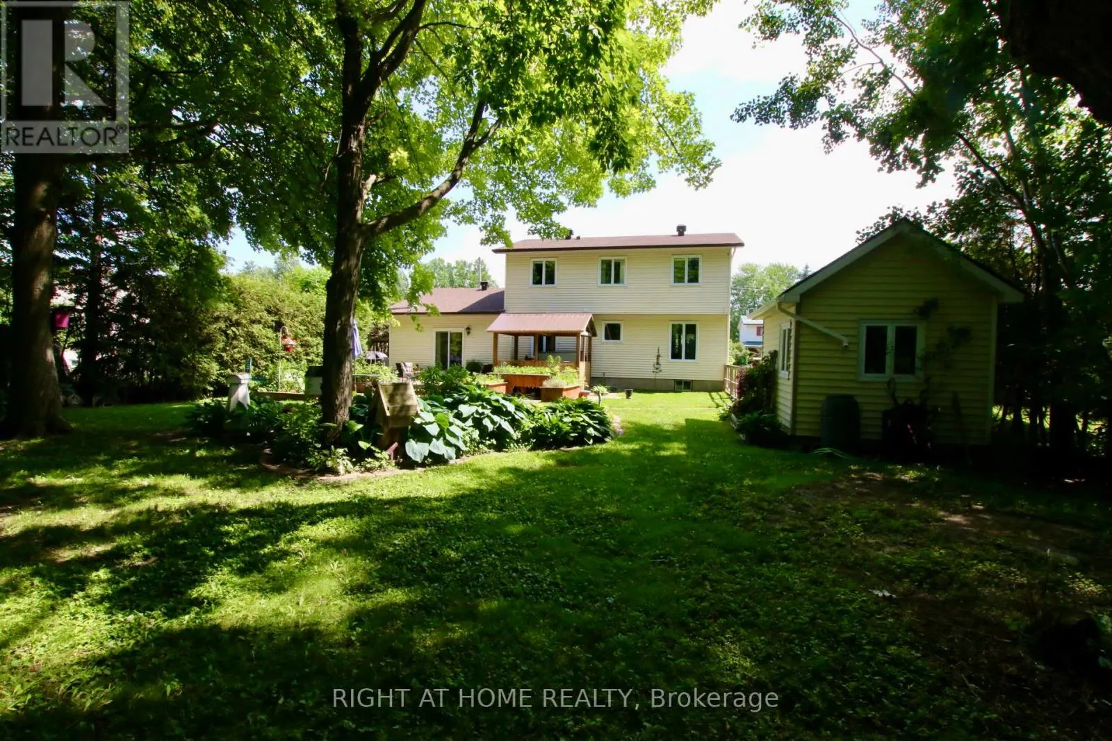 159 DUNLOP CRESCENT