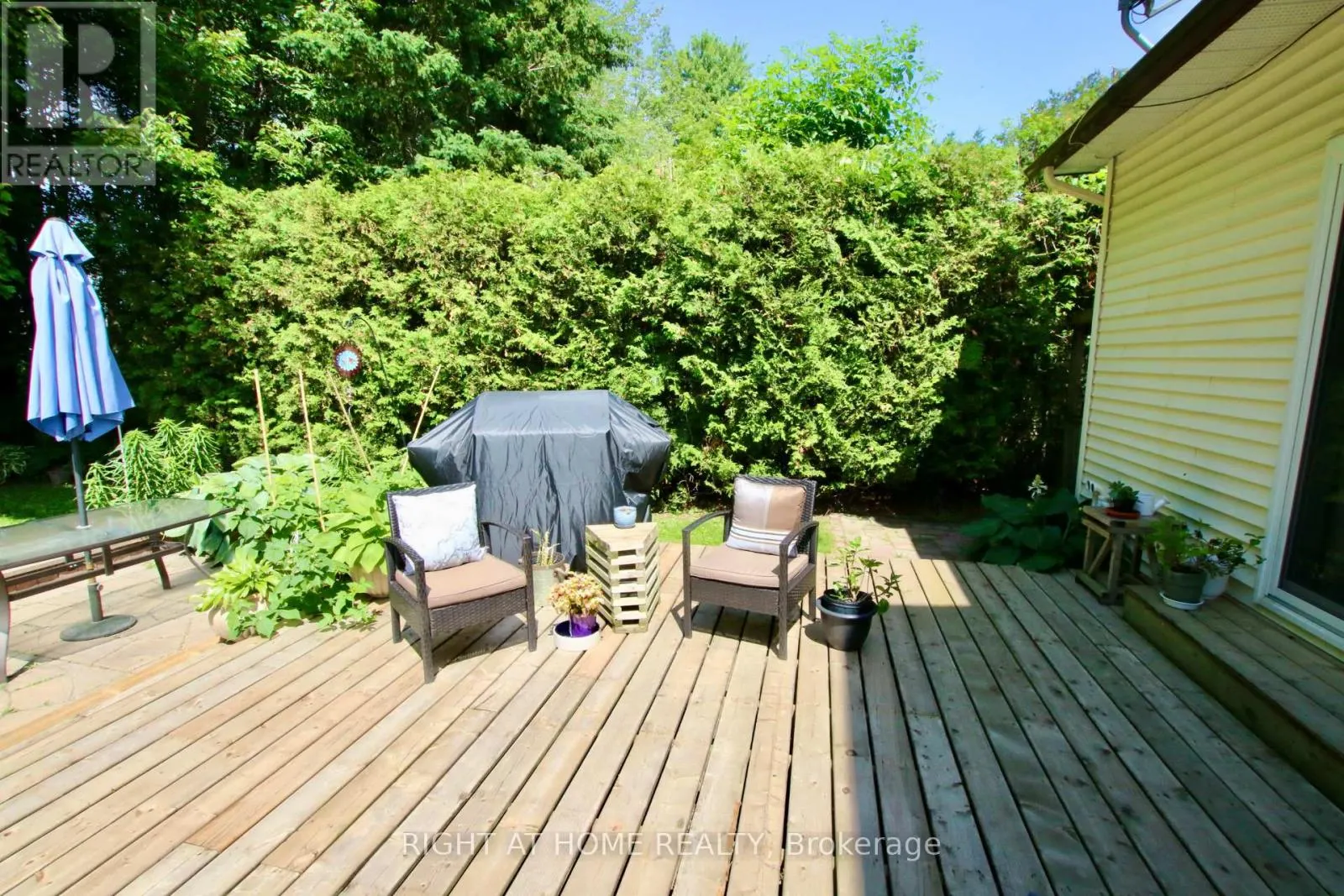159 DUNLOP CRESCENT