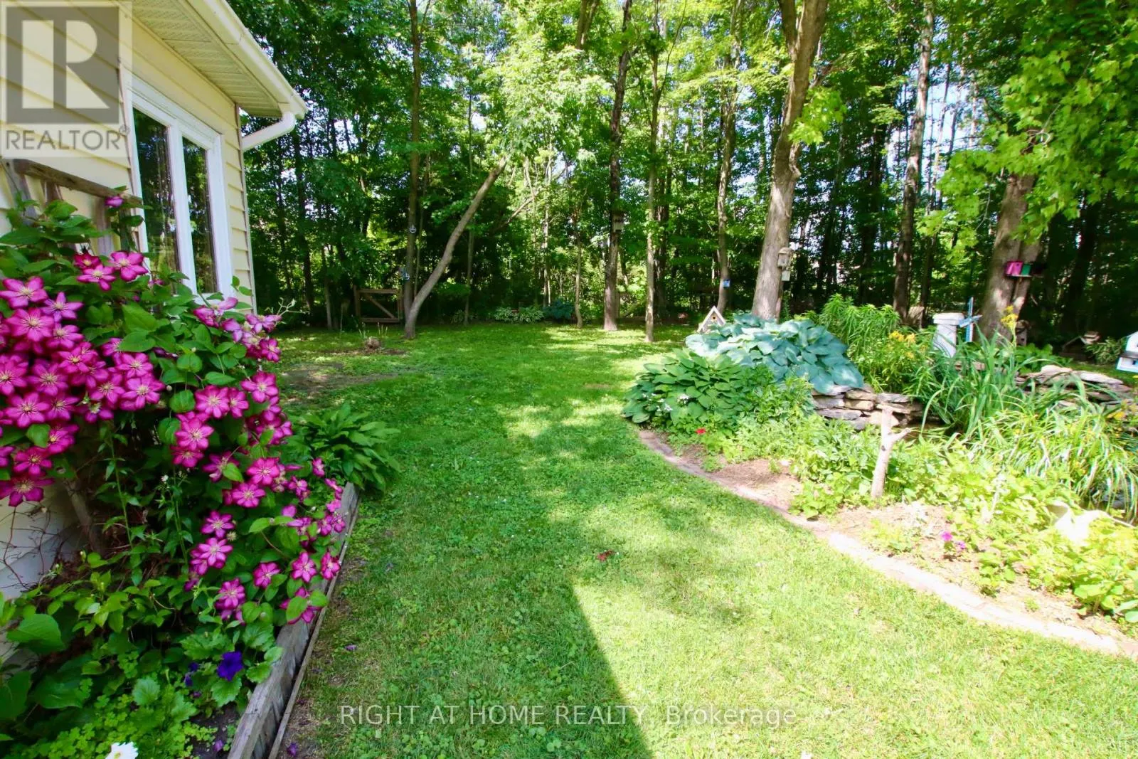 159 DUNLOP CRESCENT