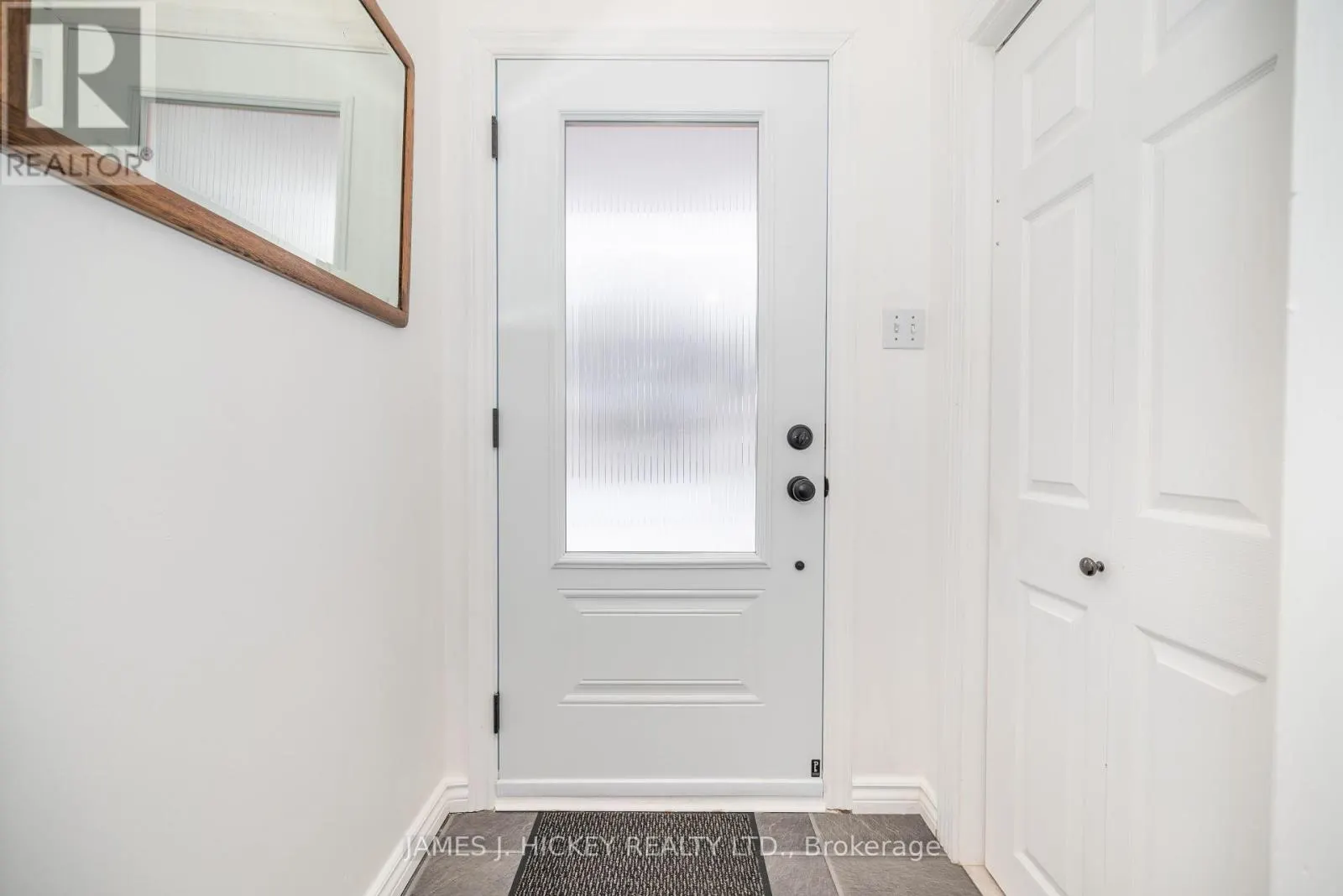 8 TWEEDSMUIR PLACE
