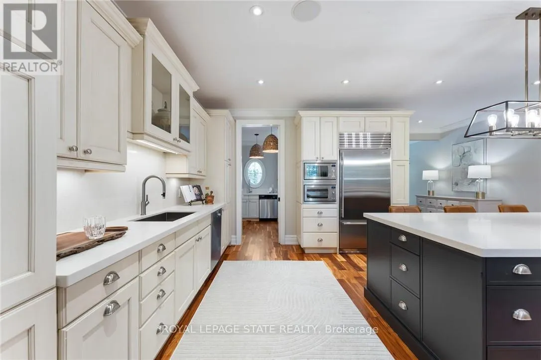 84 JERSEYVILLE ROAD W