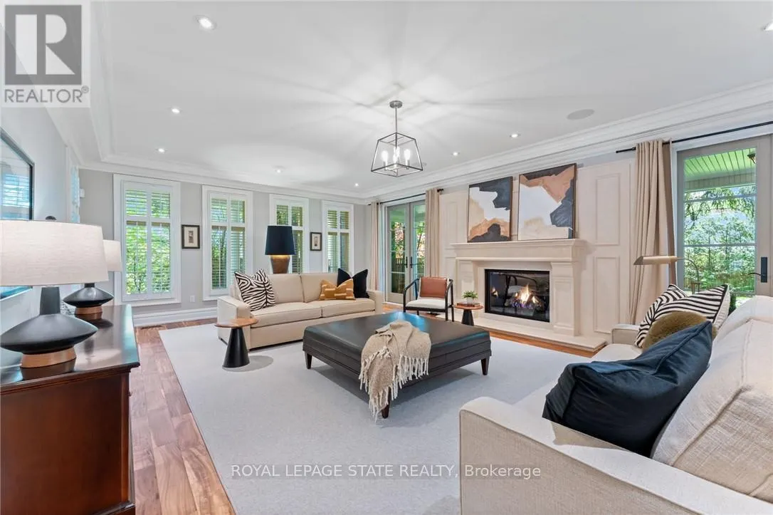 84 JERSEYVILLE ROAD W