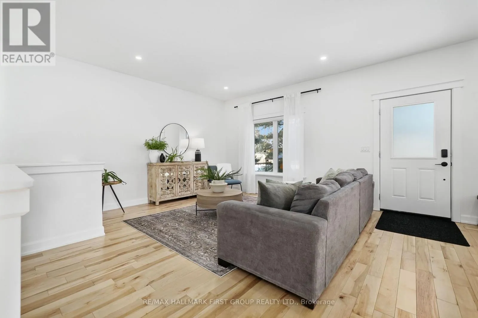 21 HOPE STREET N