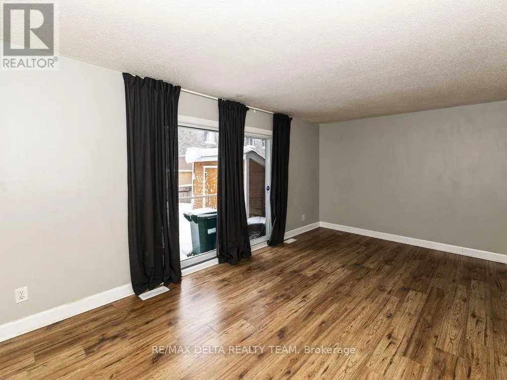 - - 3024 FAIRLEA CRESCENT