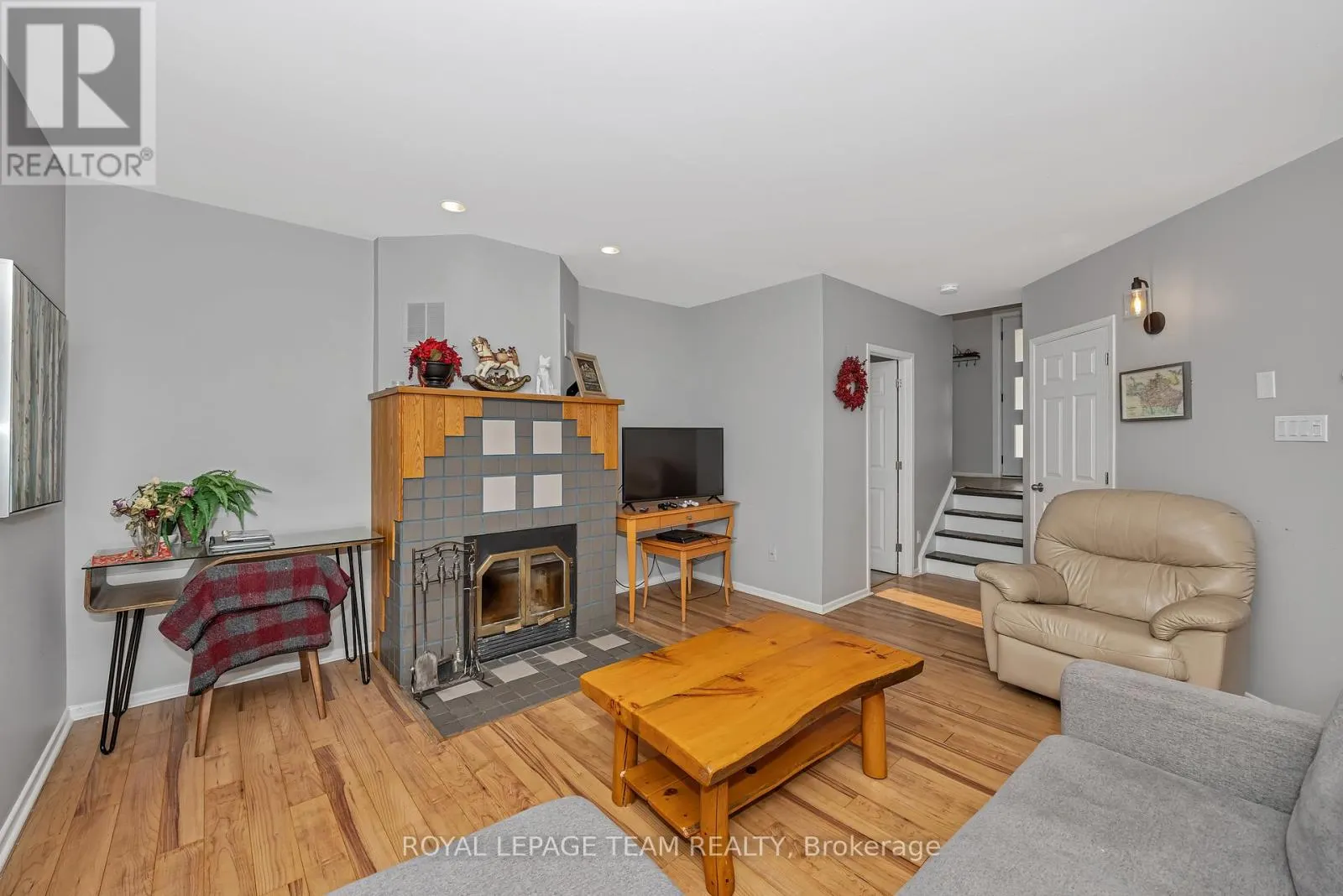 203 - 65 MARY JOANNE DRIVE