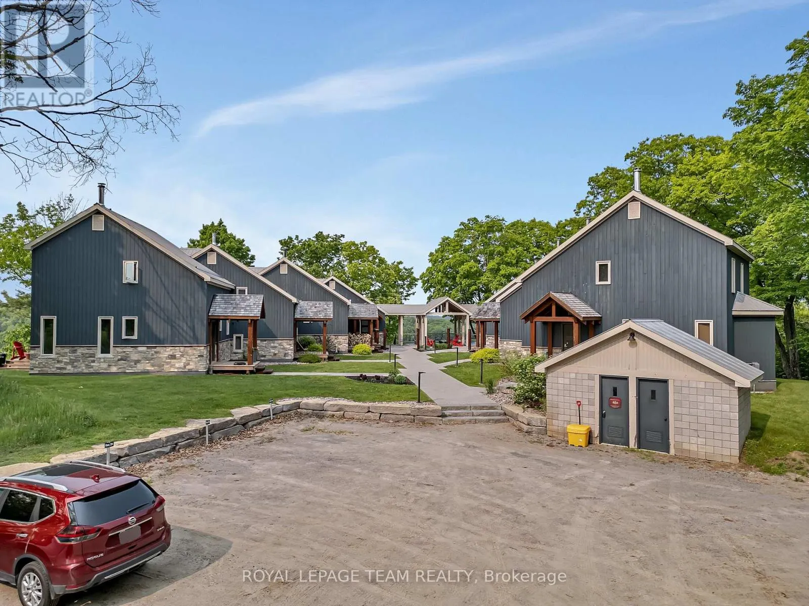 203 - 65 MARY JOANNE DRIVE