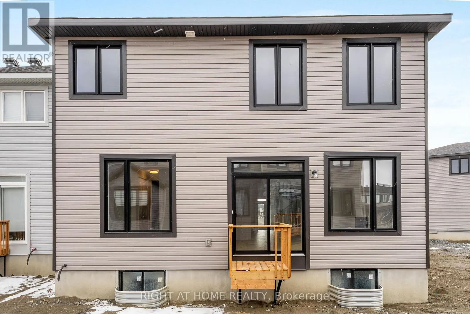 118 LUMEN PLACE