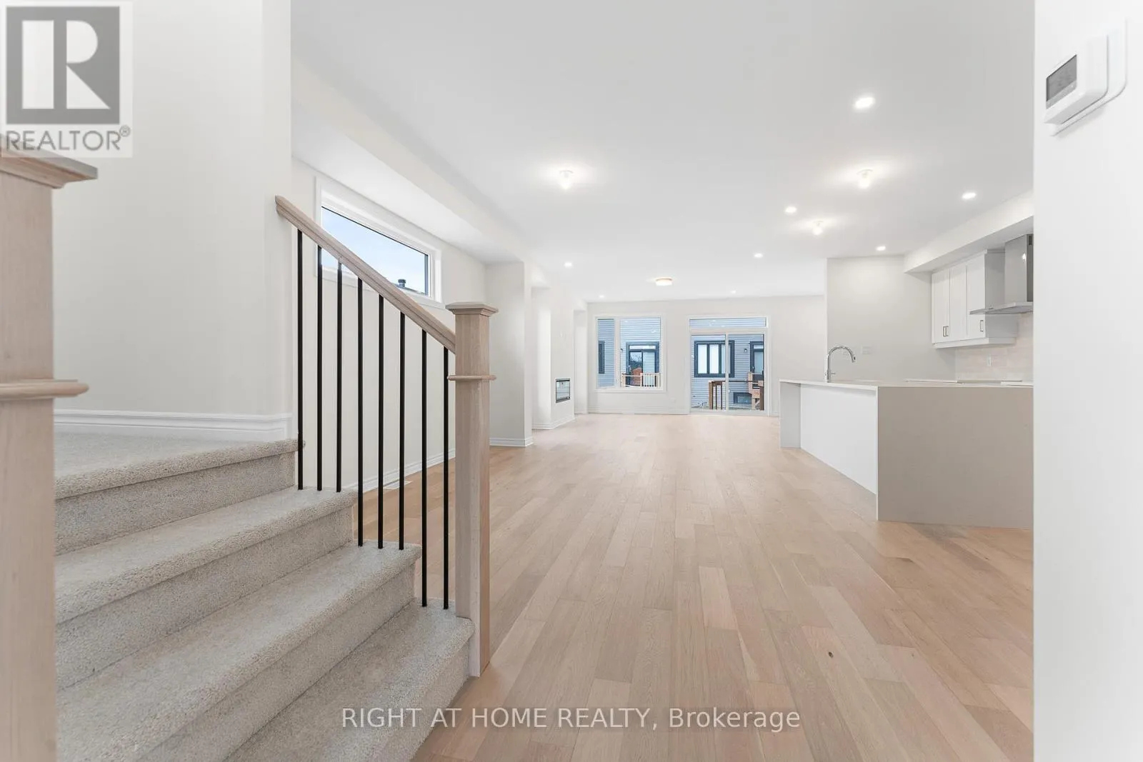 118 LUMEN PLACE