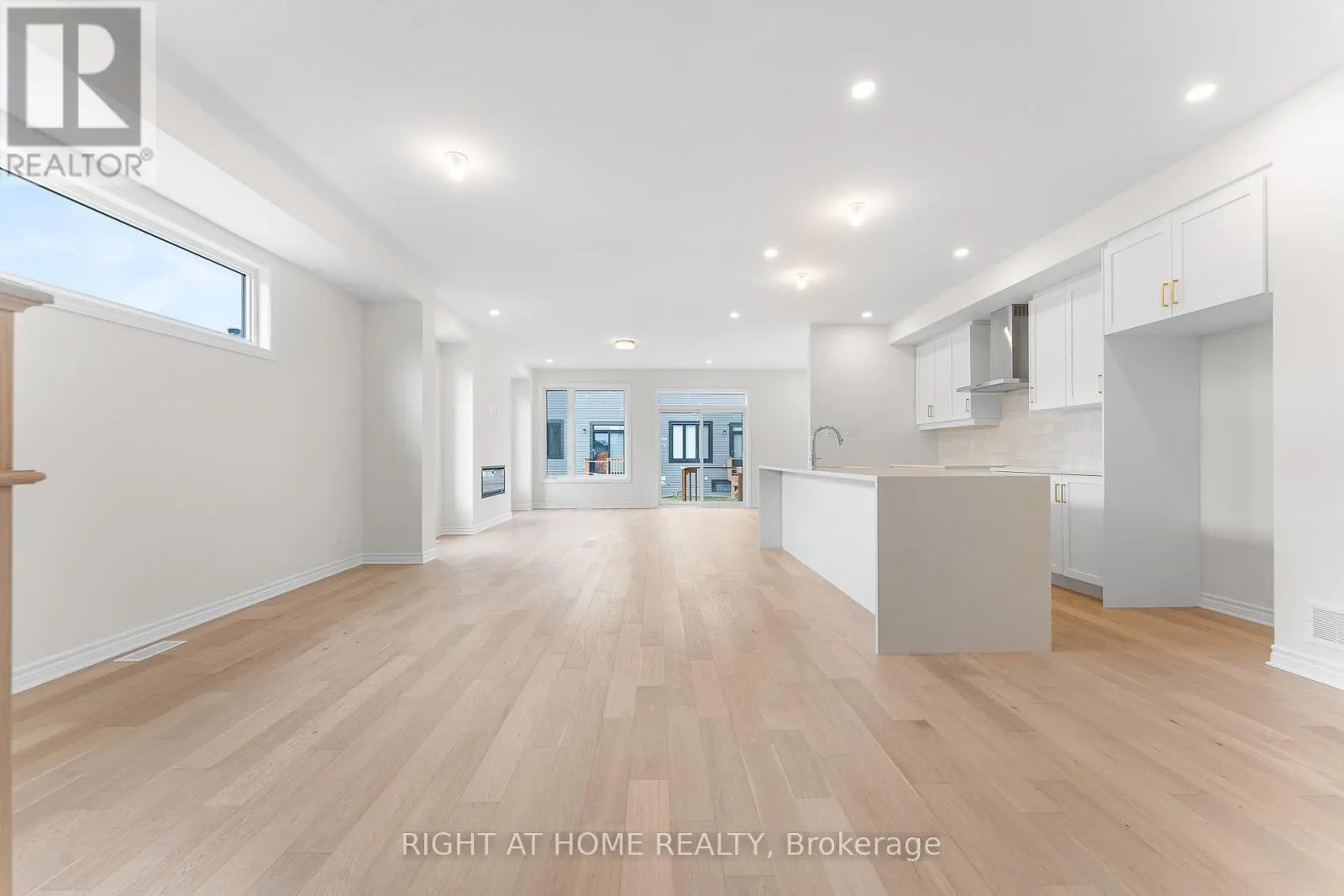 118 LUMEN PLACE