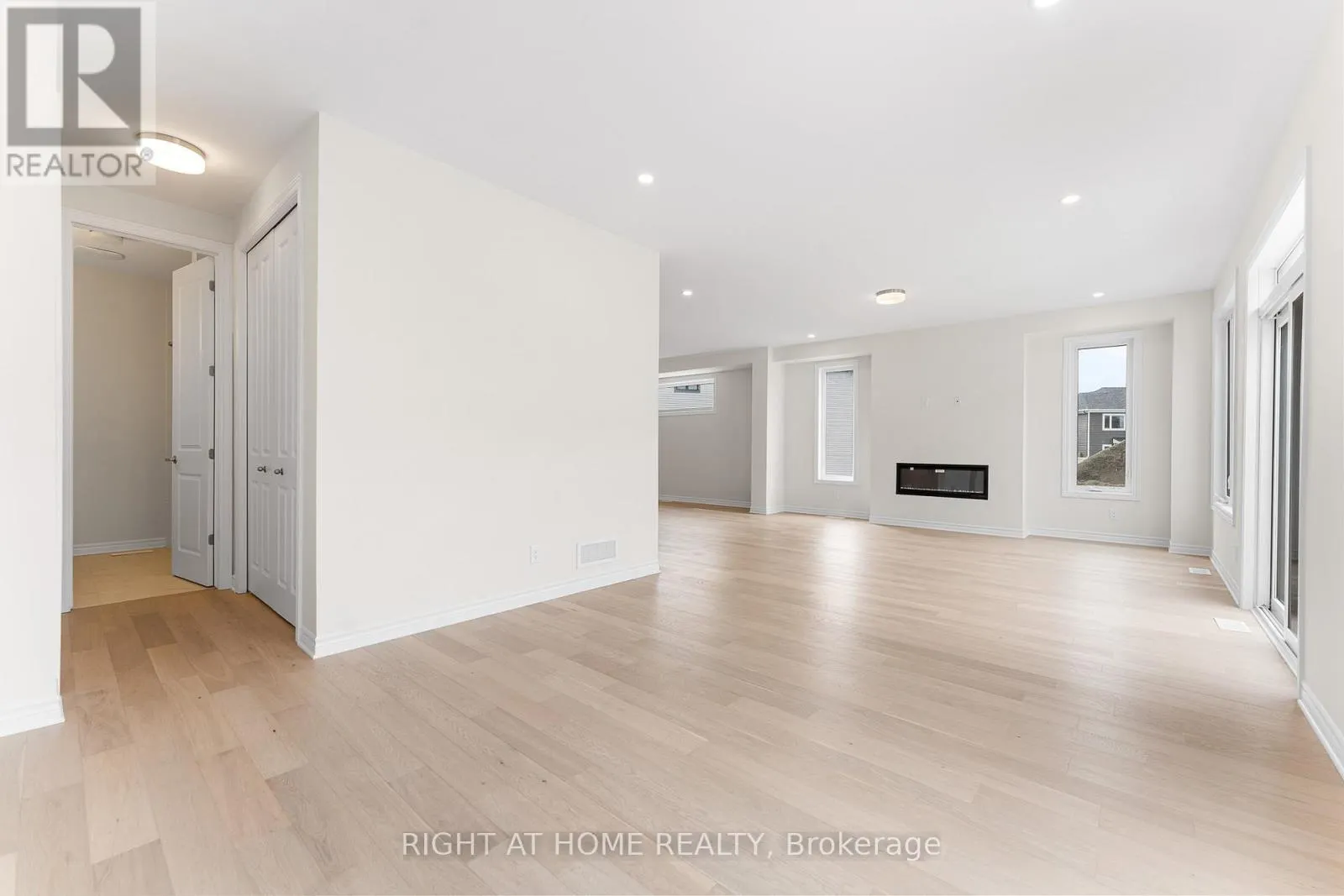 118 LUMEN PLACE