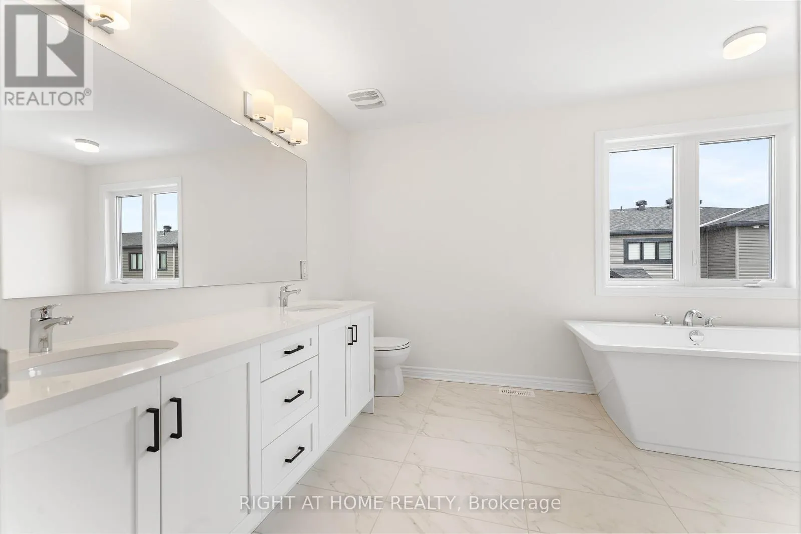 118 LUMEN PLACE