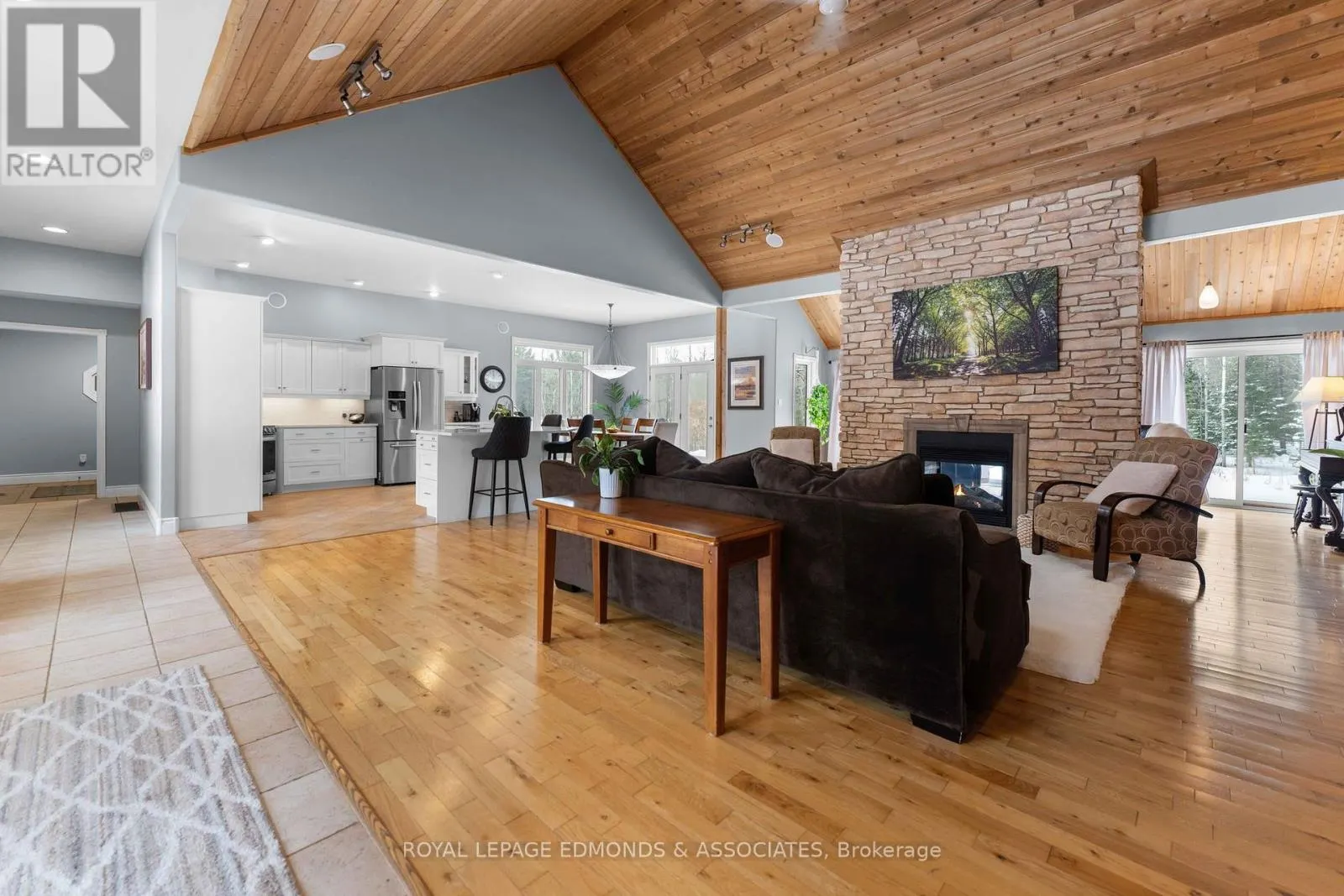 50 BLUE DANUBE WAY
