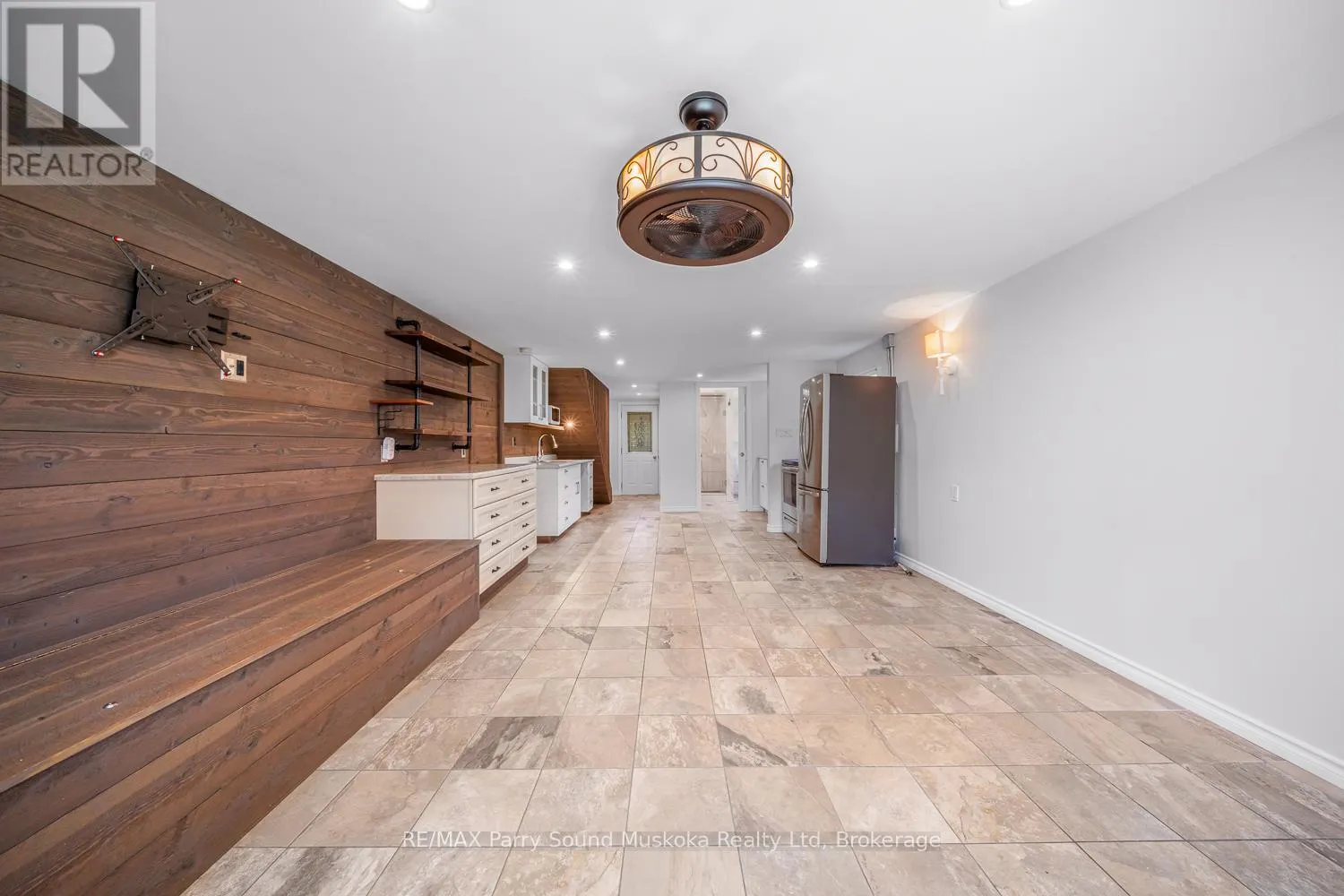 9 ADDIE STREET