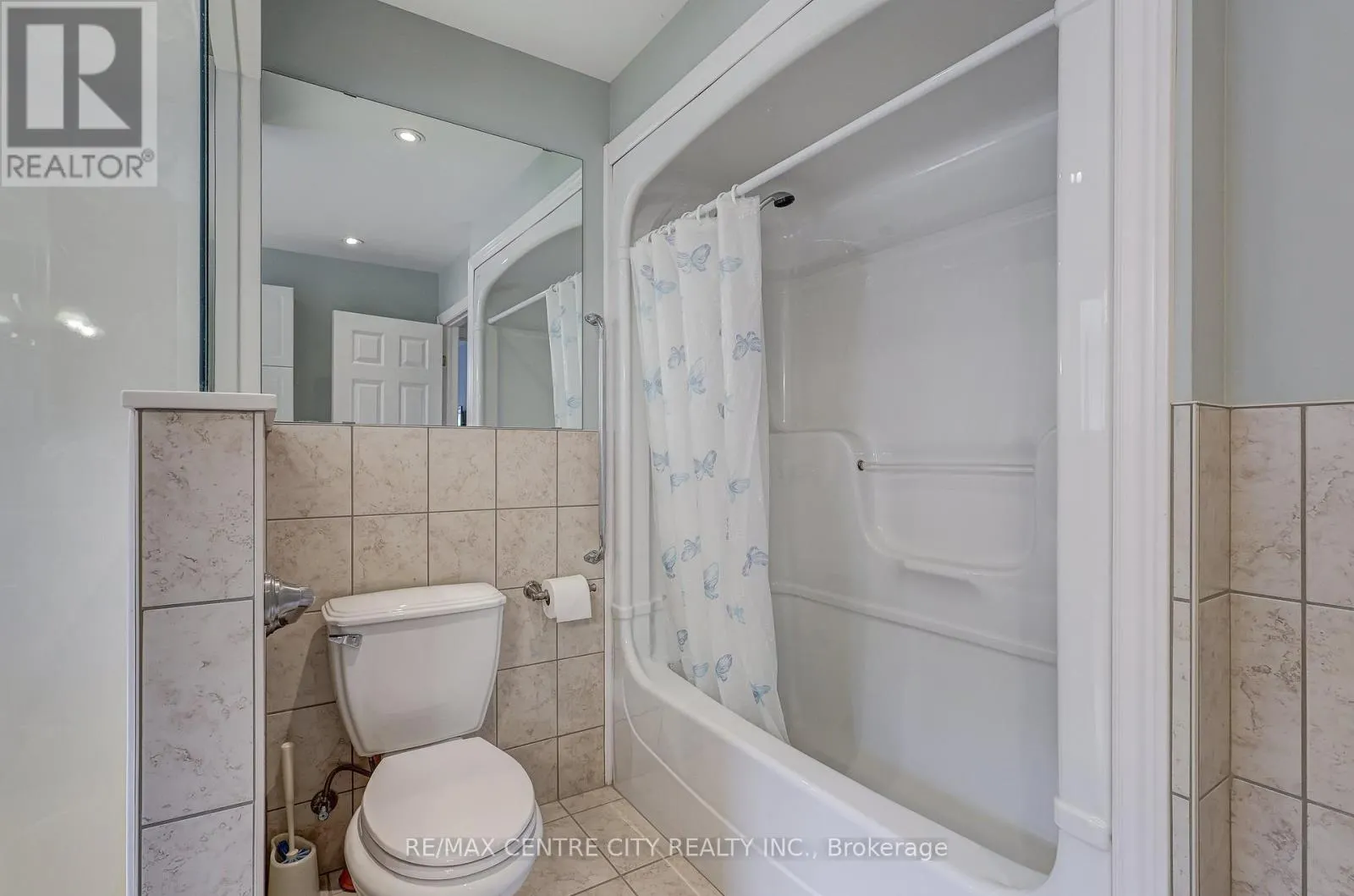 29 HICKORY LANE