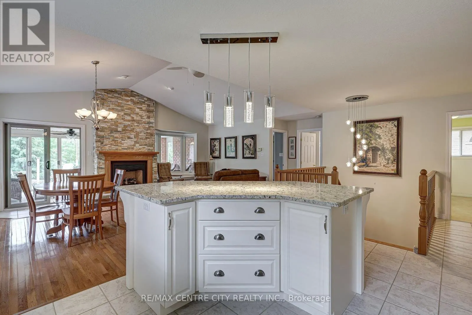 29 HICKORY LANE