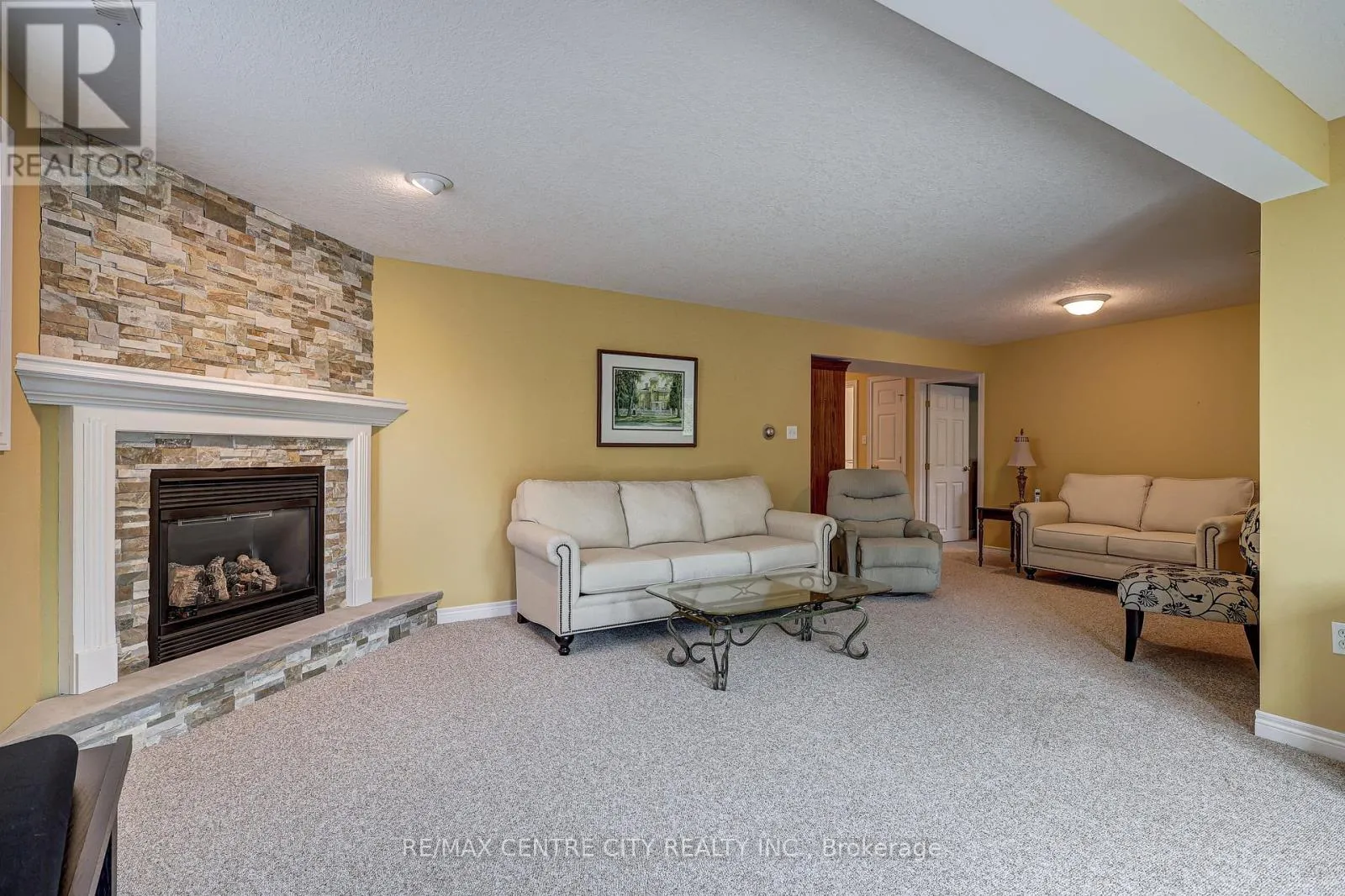 29 HICKORY LANE