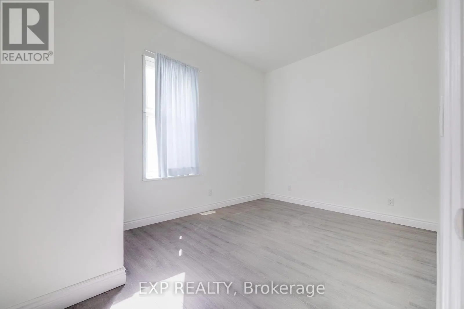 445 HAMILTON ROAD